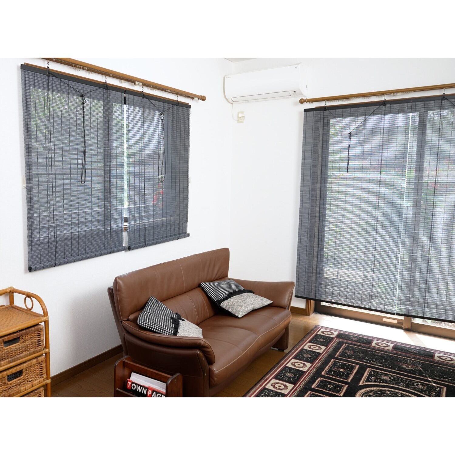 クラレトレーディングと 倉敷の老舗簾工場との 共同開発 モダンな遮熱すだれ 腰高窓用２本セット