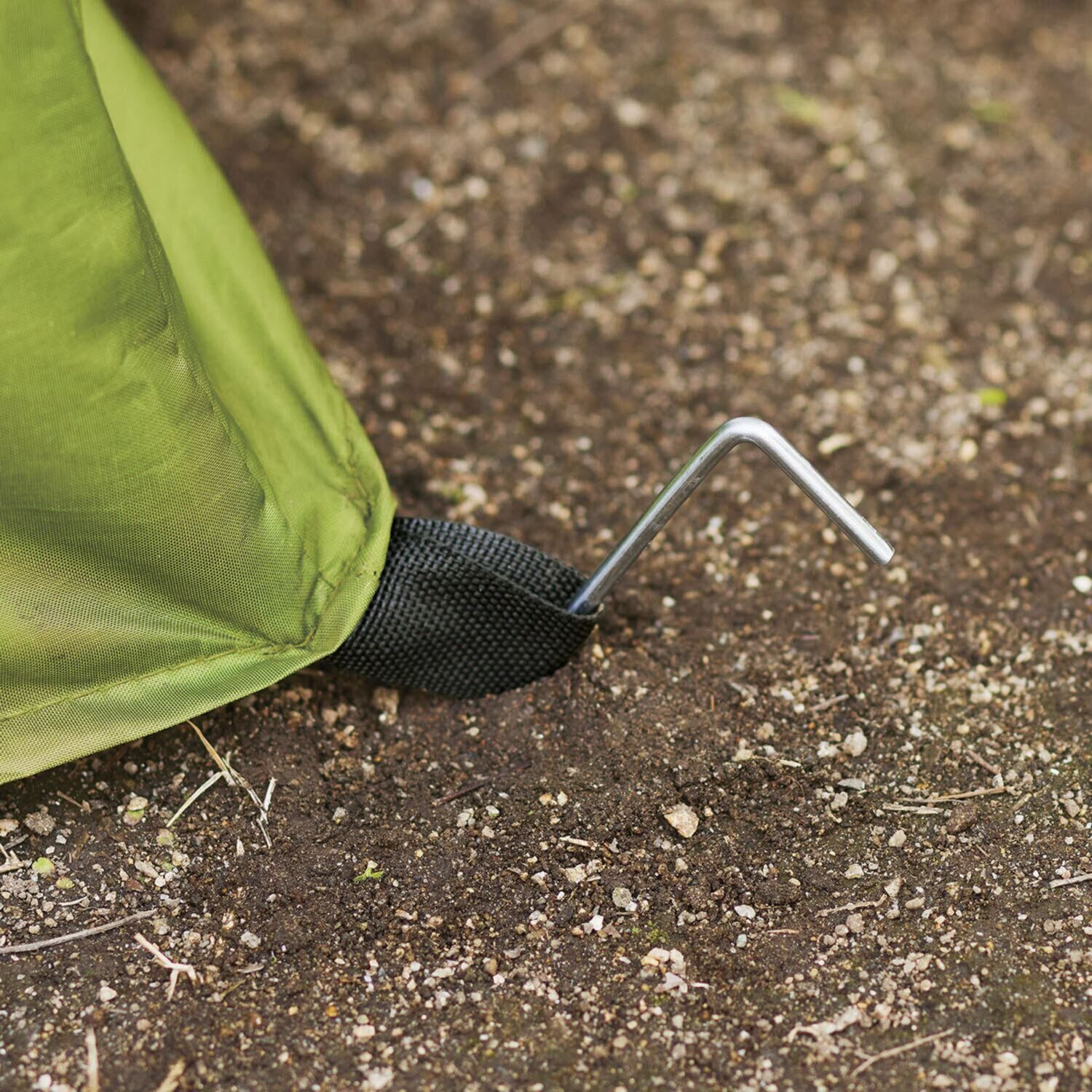 ワンタッチでパッと開く コンパクトで簡単組み立て 緊急トイレテント