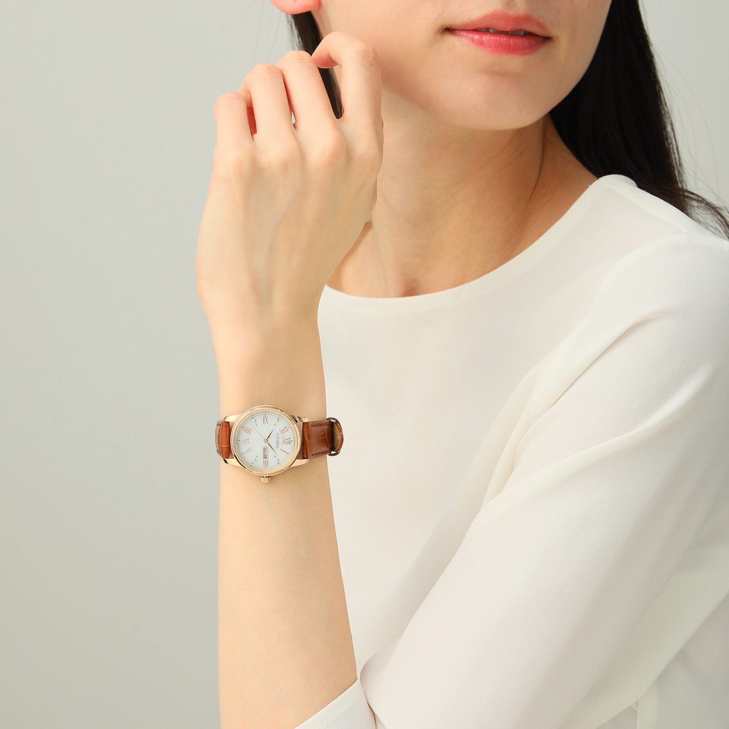 シチズン ４ポイントダイヤモンド レザーベルト ソーラーウォッチ ＜ローズゴールドカラー＞