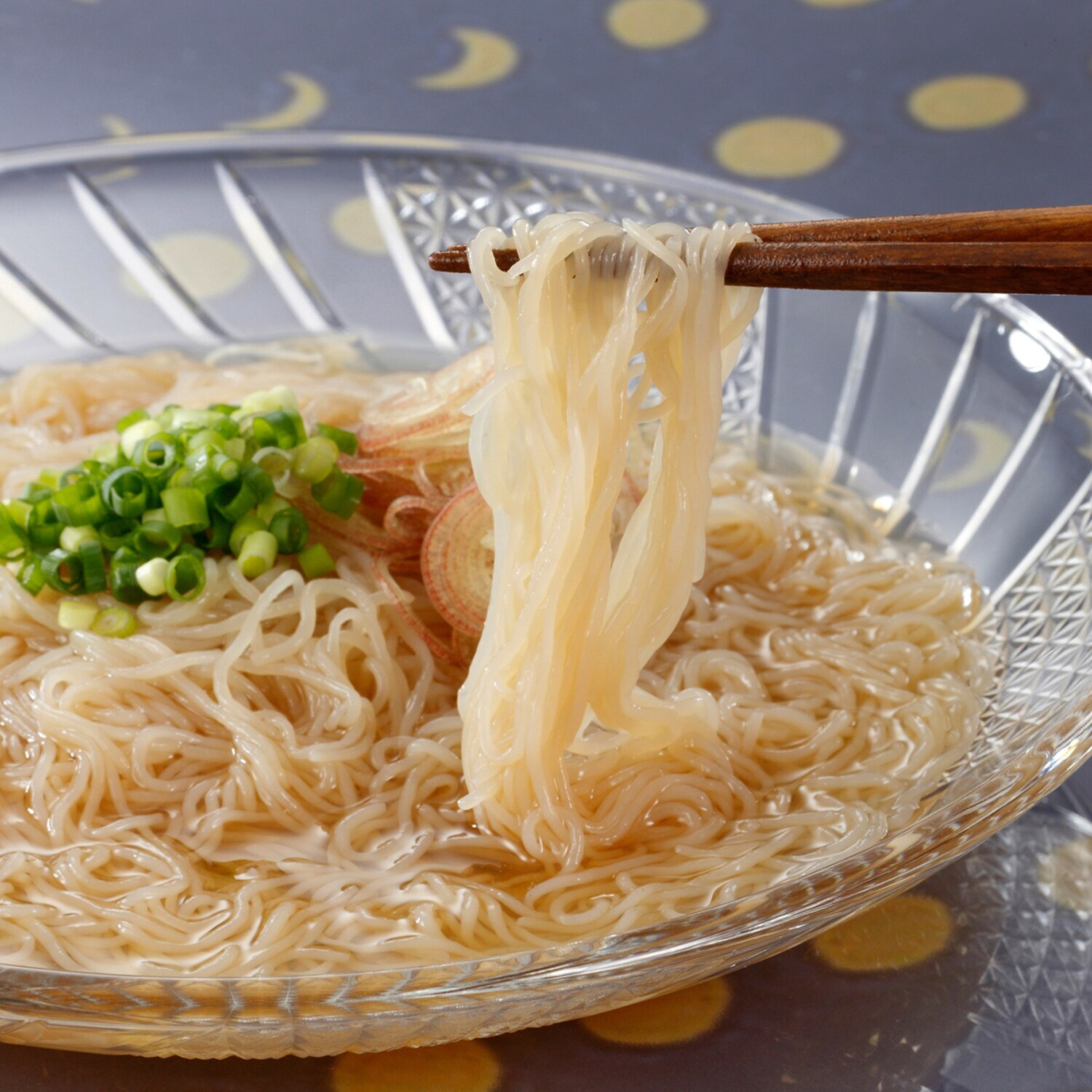 出汁香る こんにゃくそうめん