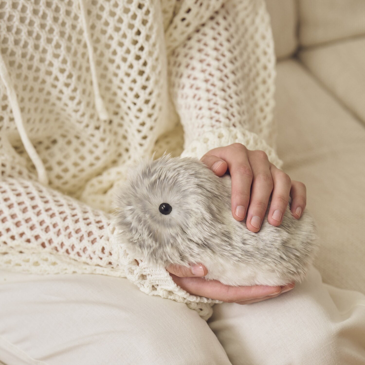 カシオ 人とふれあうことで 個性が育つ 感情をもつＡＩペット モフリン