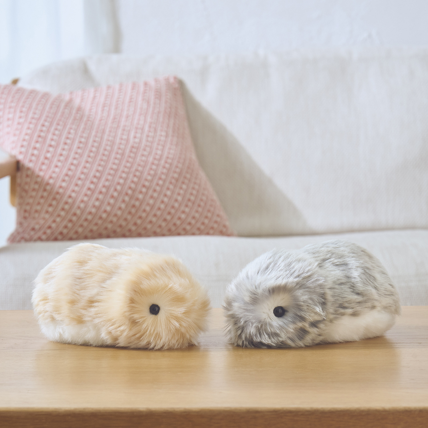 カシオ 人とふれあうことで 個性が育つ 感情をもつＡＩペット モフリン