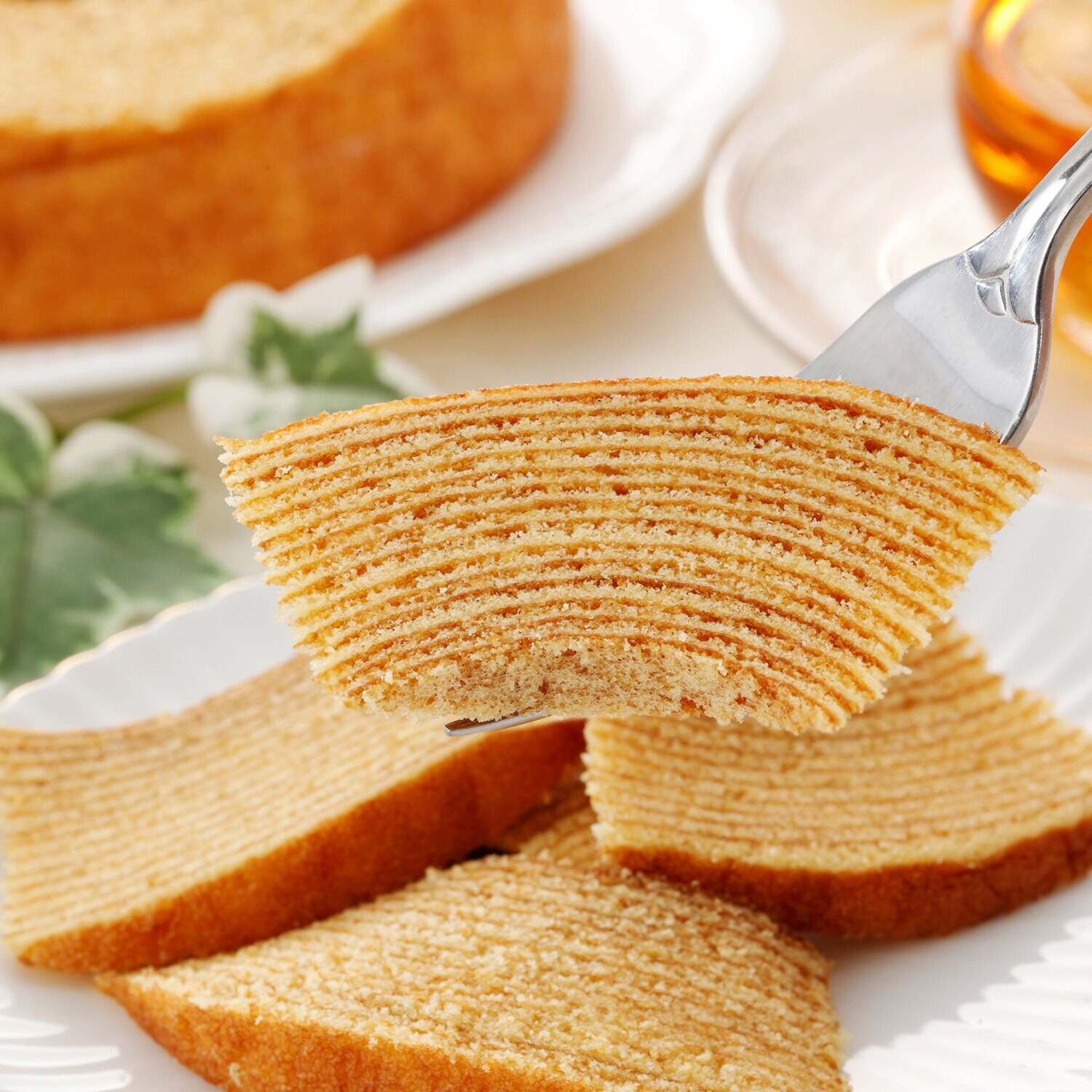 フランス産発酵バター使用 贅沢仕立て ふんわりバウムクーヘン