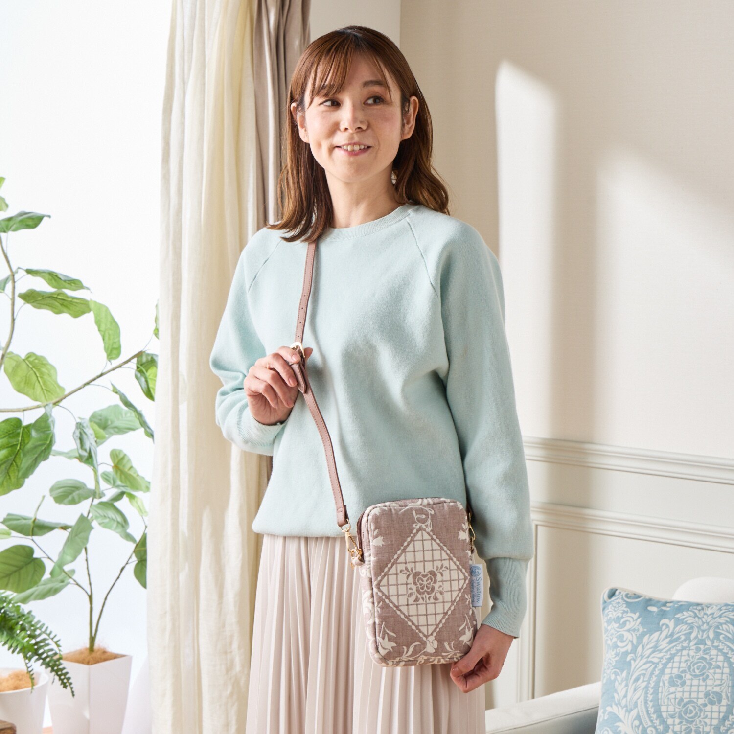 スワトウ刺しゅう協会認定 ジャガード織 デザインポシェット