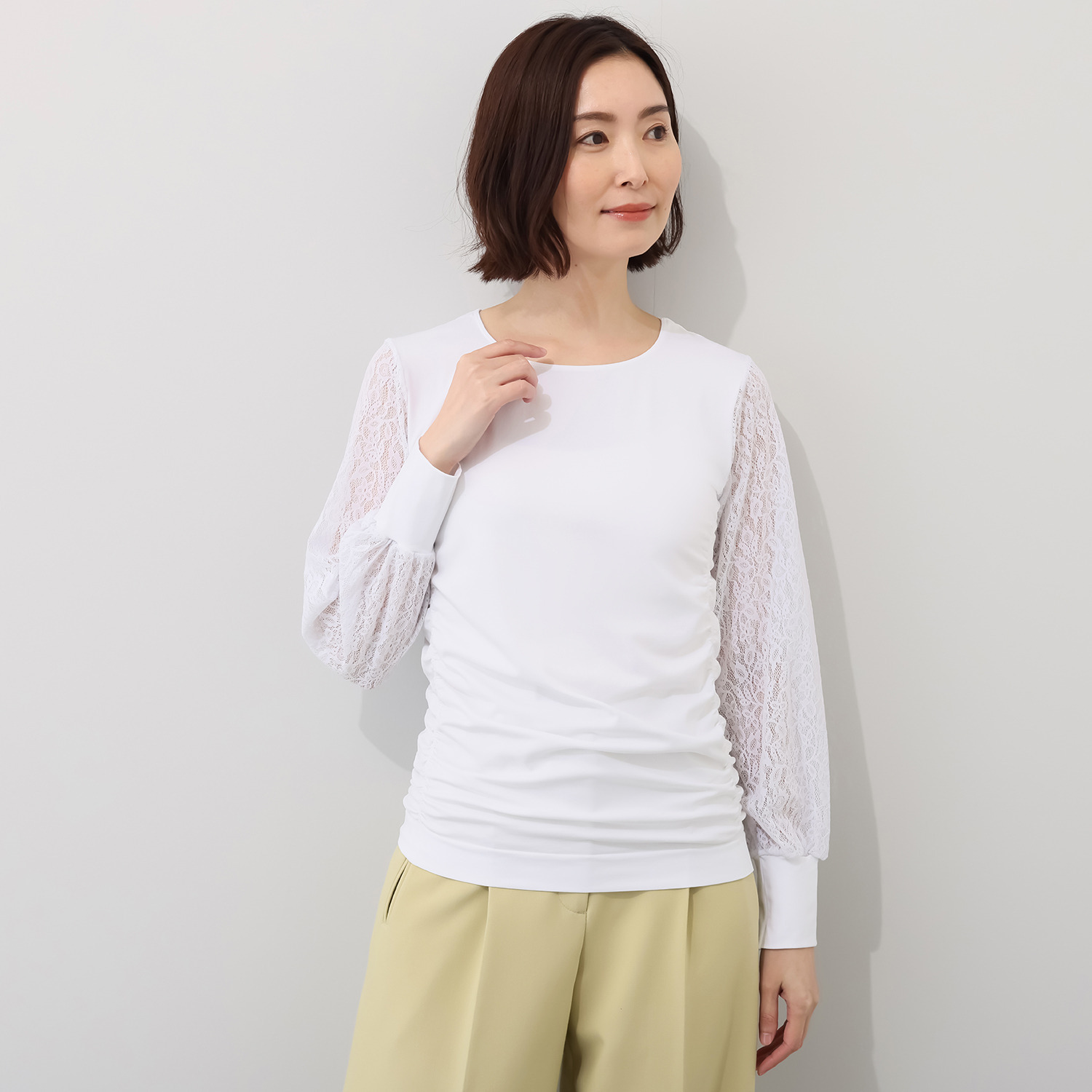 ドルチェ　ドンナ イタリア製 ストレッチレーススリーブ サイドギャザー ラウンドネック プルオーバー