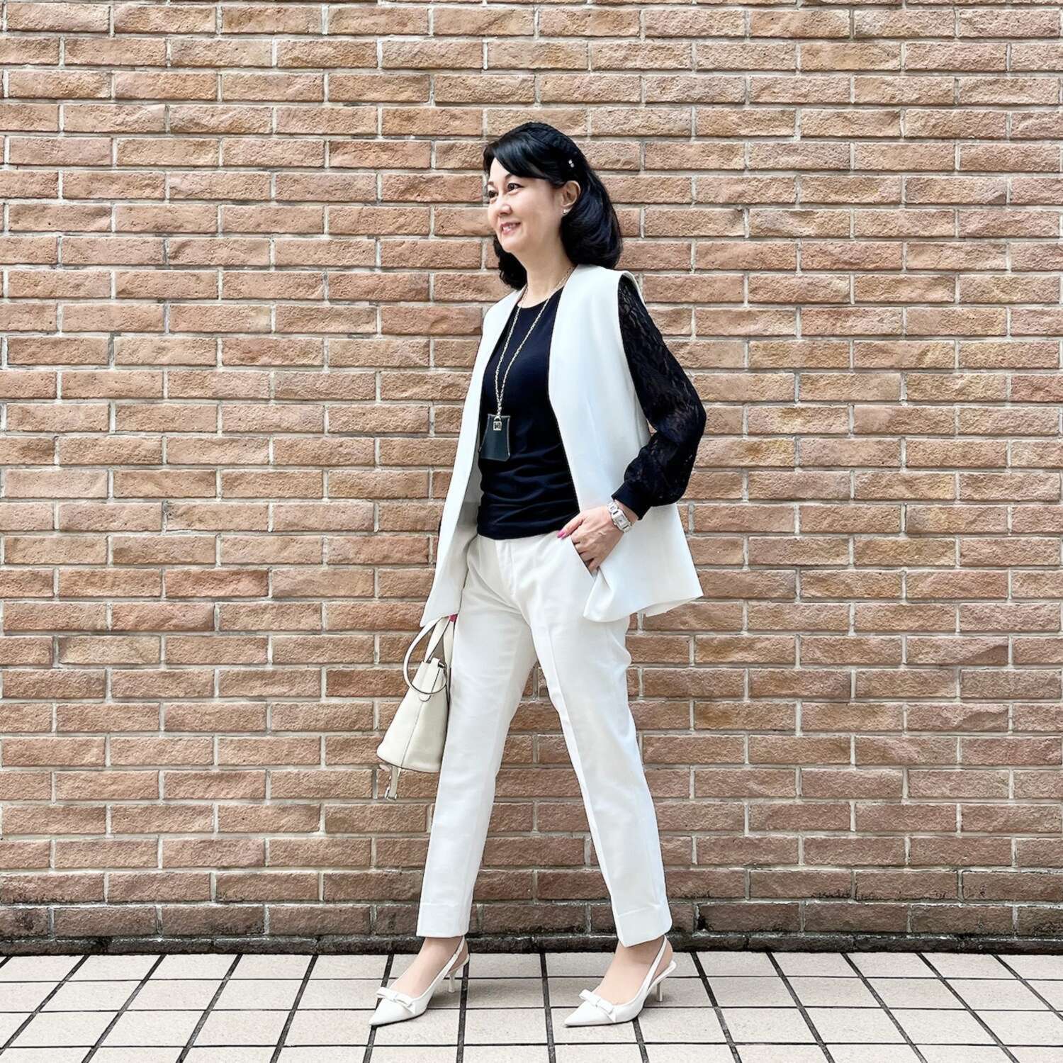 ドルチェ　ドンナ イタリア製 ストレッチレーススリーブ サイドギャザー ラウンドネック プルオーバー