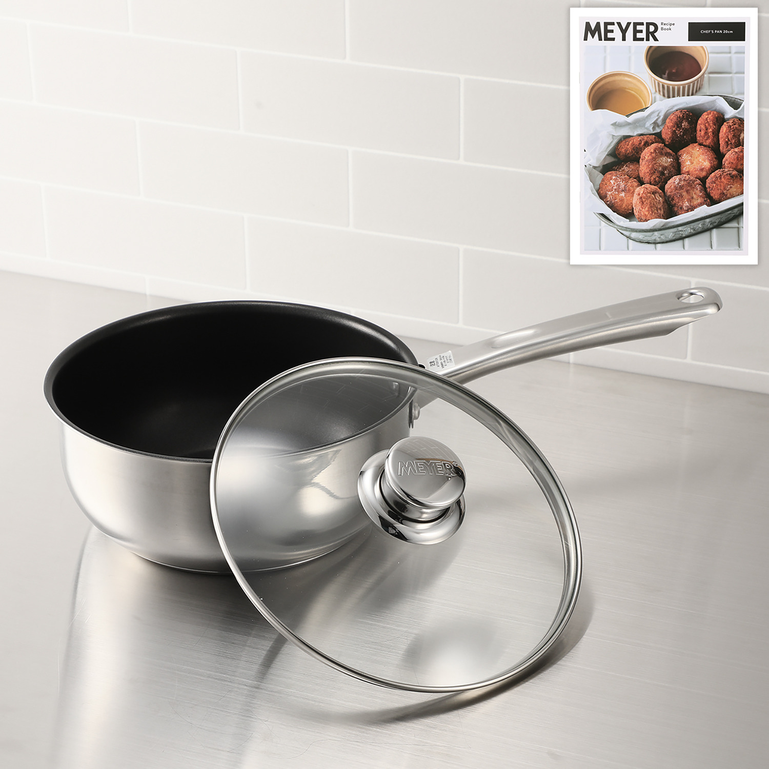 マイヤー 絶妙な深さとサイズが 日々の調理に大活躍！ 笠原将弘氏監修レシピ付 シェフズディープパン ガラス蓋セット ＜２０ｃｍ＞