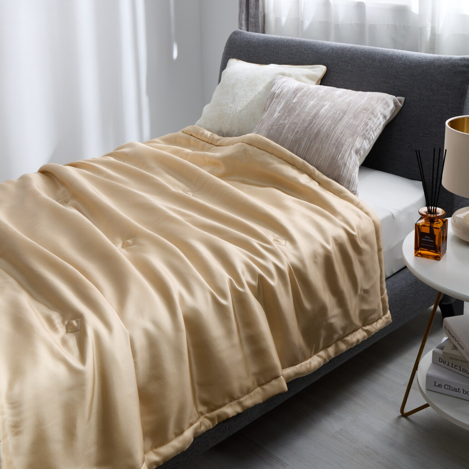 ｎｉｓｈｉｋａｗａ　西川 生地も中わたも シルク１００％！ 日本製 オールシルク 洗える真綿肌掛けふとん ＜ダブル＞