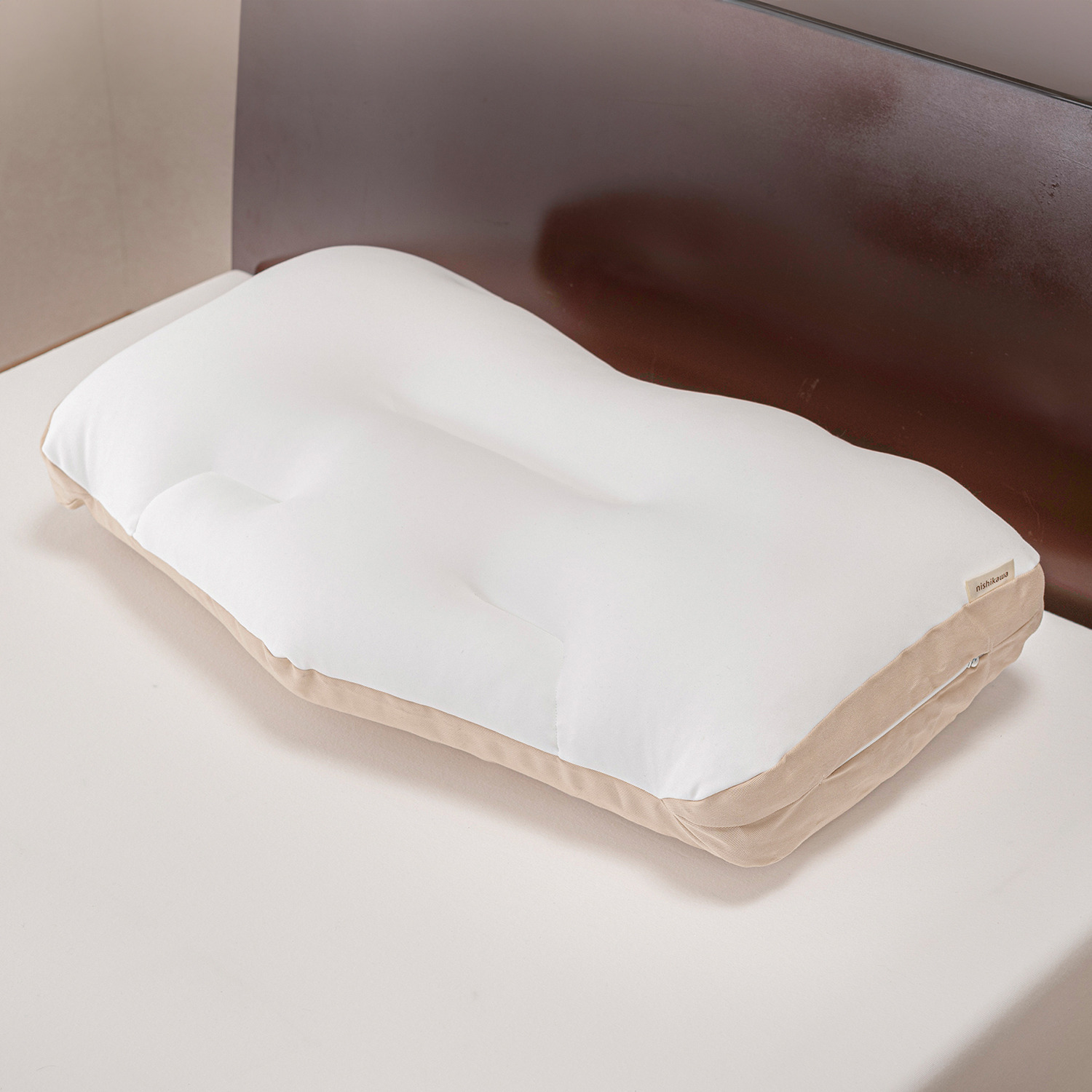 ｎｉｓｈｉｋａｗａ　西川 涼やか＆心地よい弾力！ エアーサイクロンを使った ふわもちエアロパフピロー