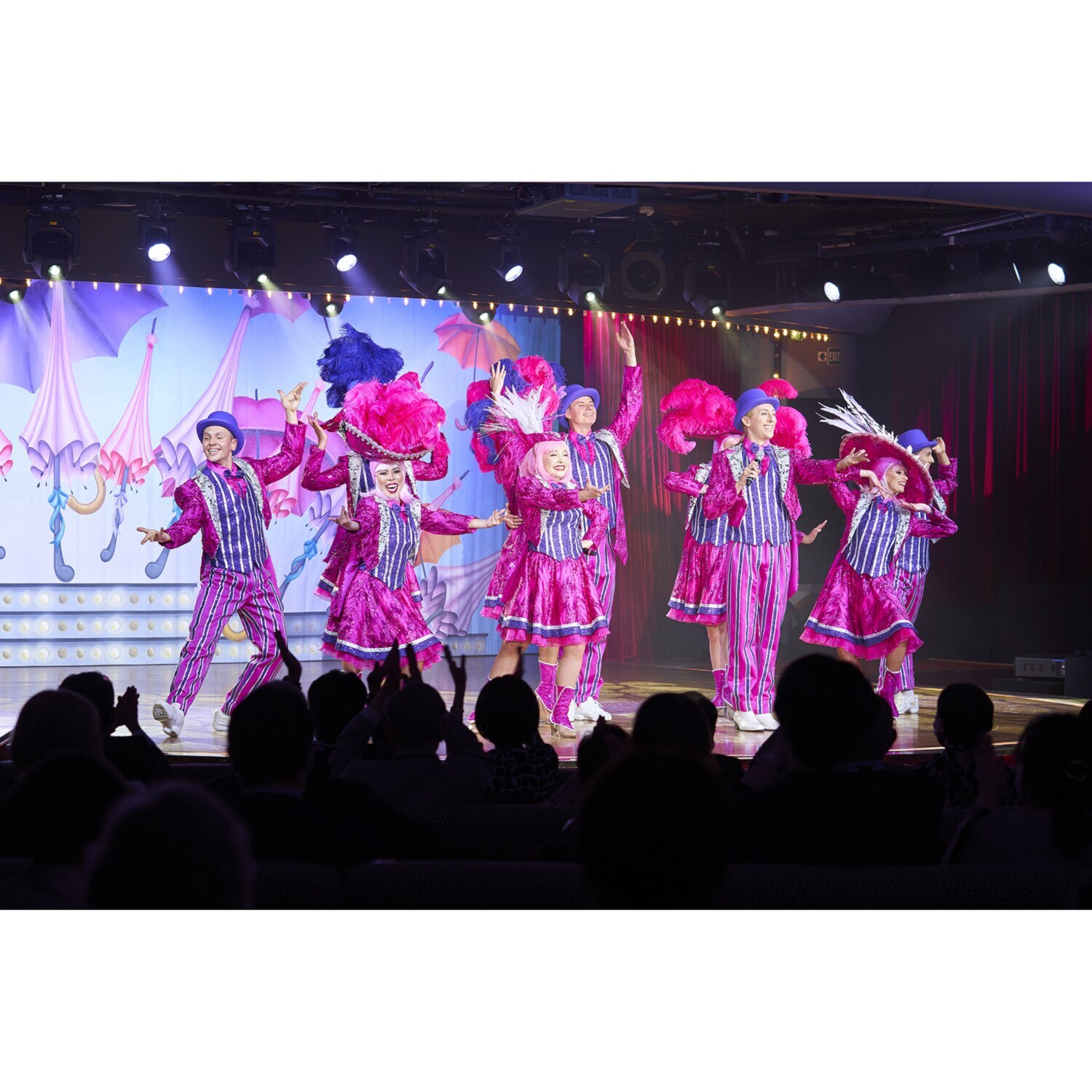 豪華客船 飛鳥ＩＩに２泊！ ハウステンボス＆ 九州グルメ満喫４日間 ＜客室Ａアスカスイート＞ 名古屋発着 ２０２５年１０月１４日発 ２名１室
