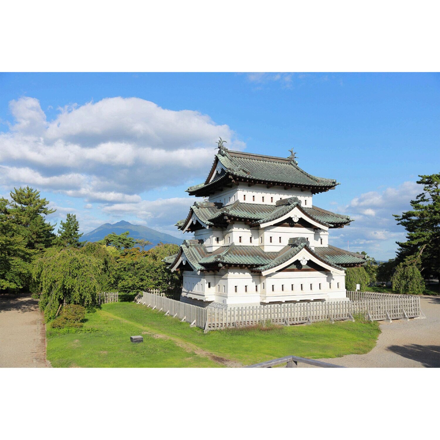 自然と絶景を味わう 青森・秋田・岩手 みちのく周遊４日間 ２名１室 ＜伊丹空港発着＞