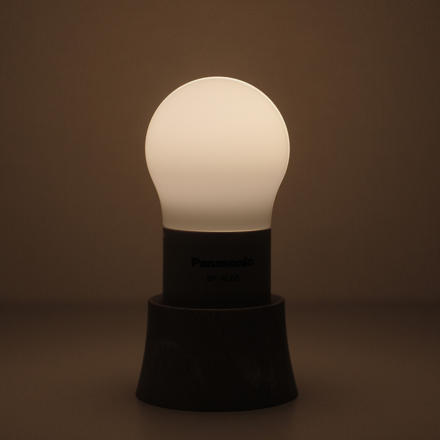 パナソニック ＬＥＤランタン “球ランタン” ＆乾電池エボルタ 同色２個セット