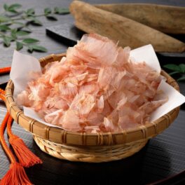 削りたてをお届け まるじょう 極薄本枯節花けずり