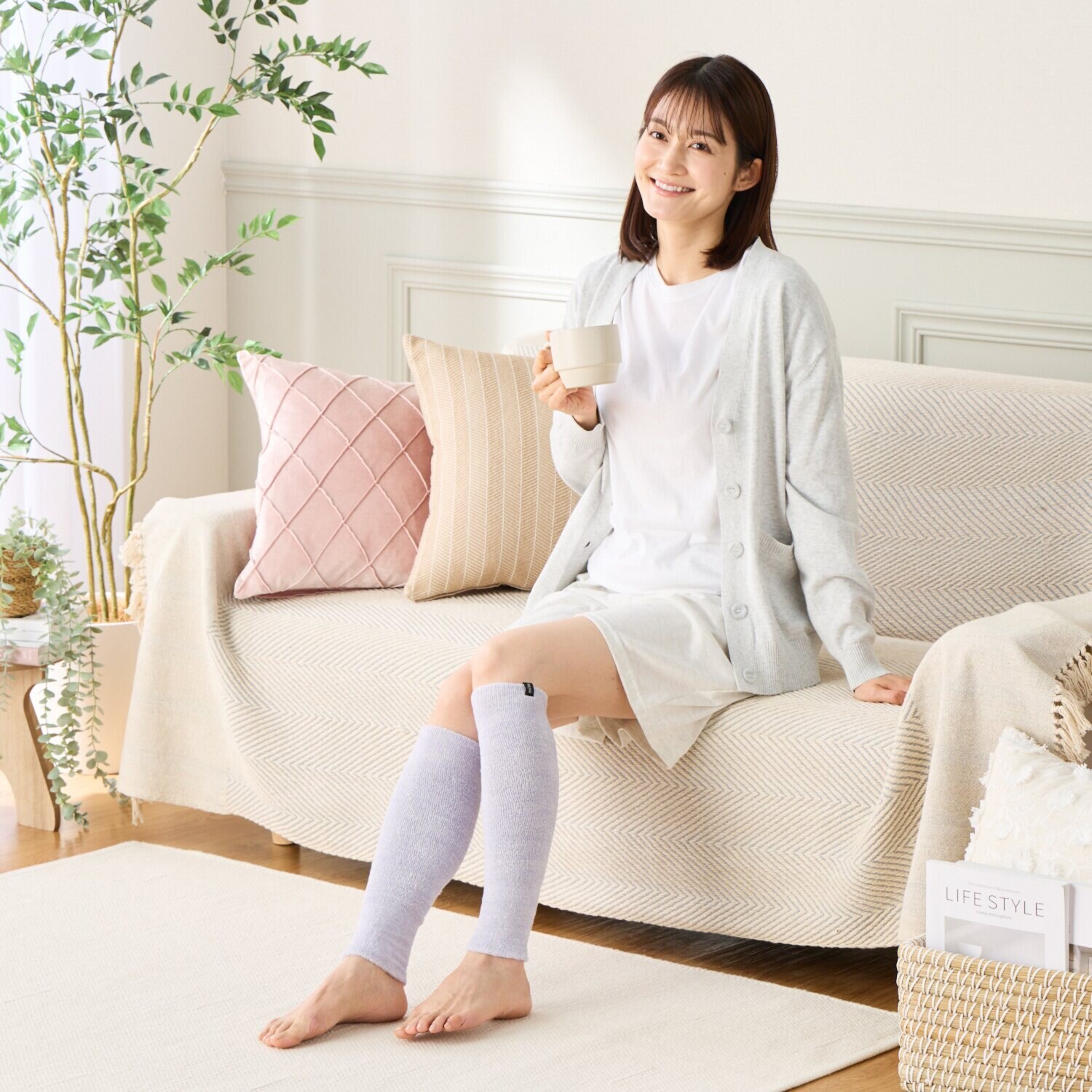 ミーテ シルク＆コットン使用 柔らかなフィット感で ふくらはぎを温める！ 素足ガードプレミアム