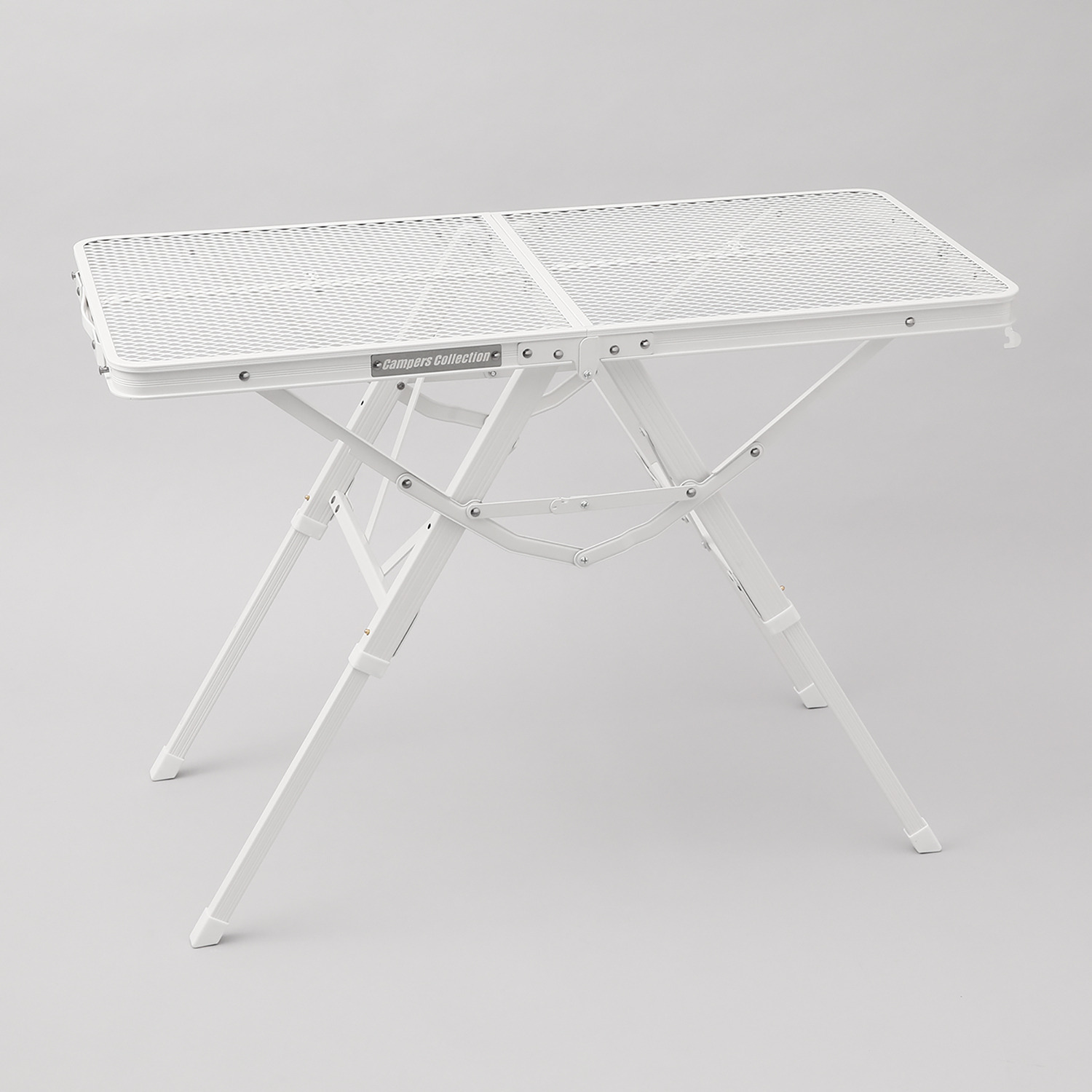 アウトドアだけでなく お家でも 多用途に使える タフライト ワンアクションテーブル