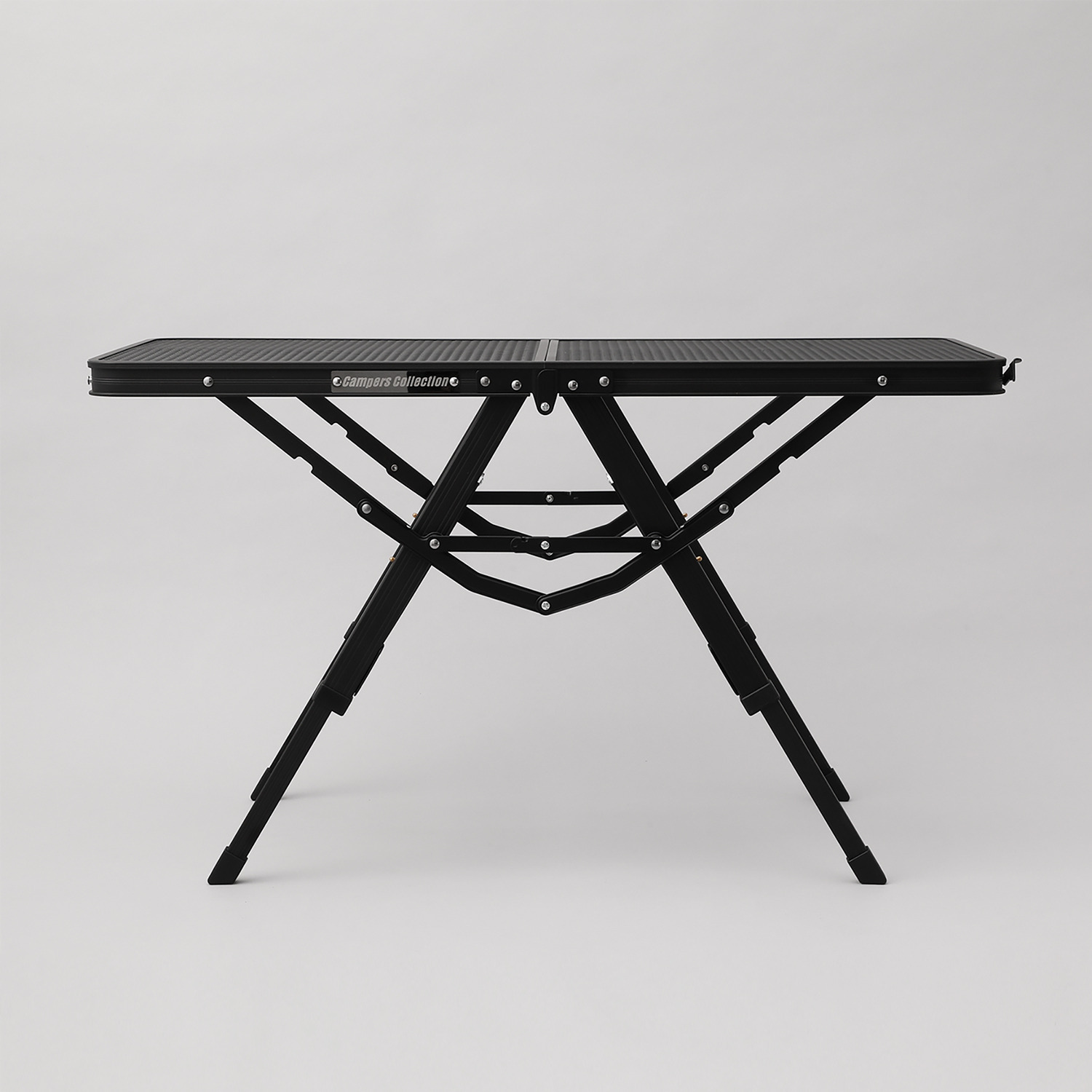 アウトドアだけでなく お家でも 多用途に使える タフライト ワンアクションテーブル