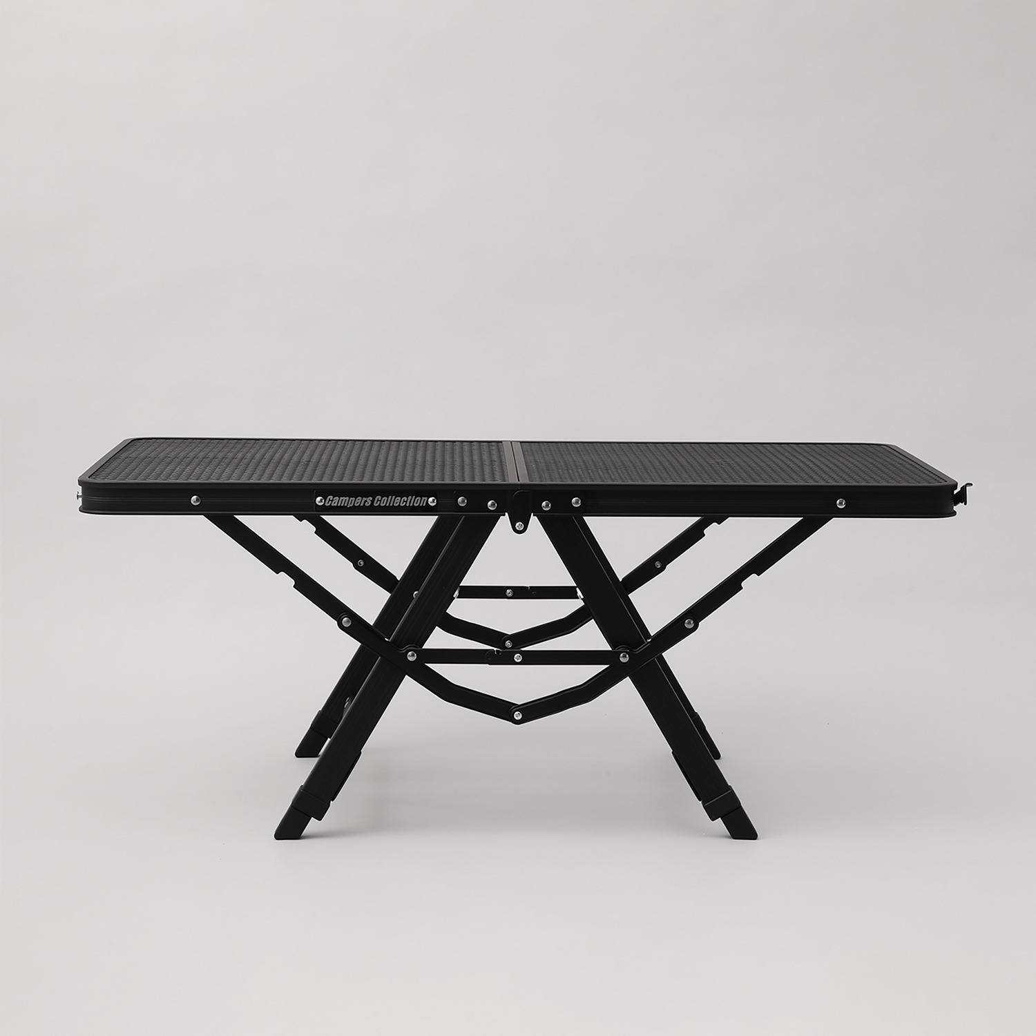 アウトドアだけでなく お家でも 多用途に使える タフライト ワンアクションテーブル