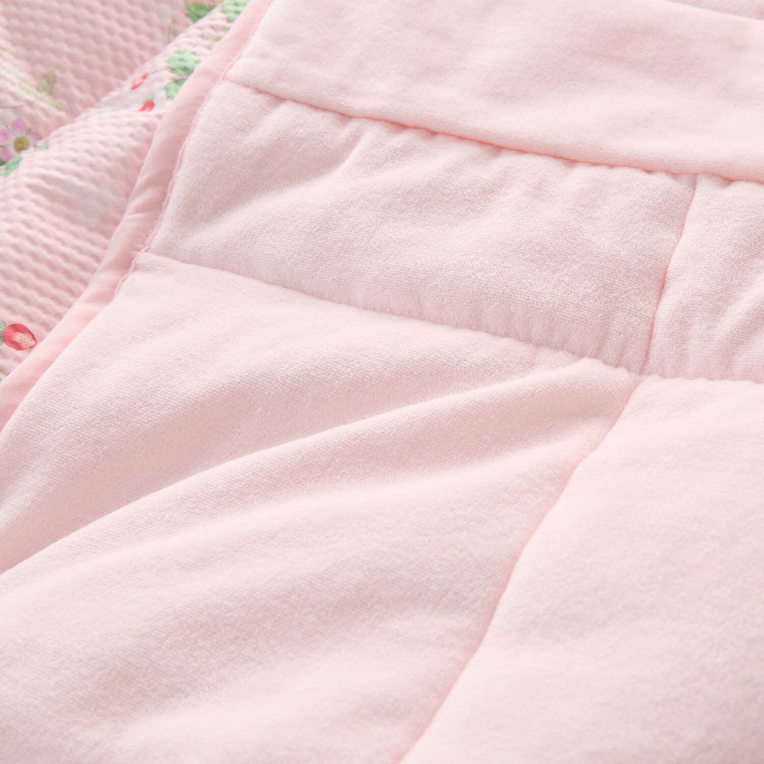 ウェッジウッド ワイルドストロベリー さらふわ肌掛けふとん ＜シングル＞