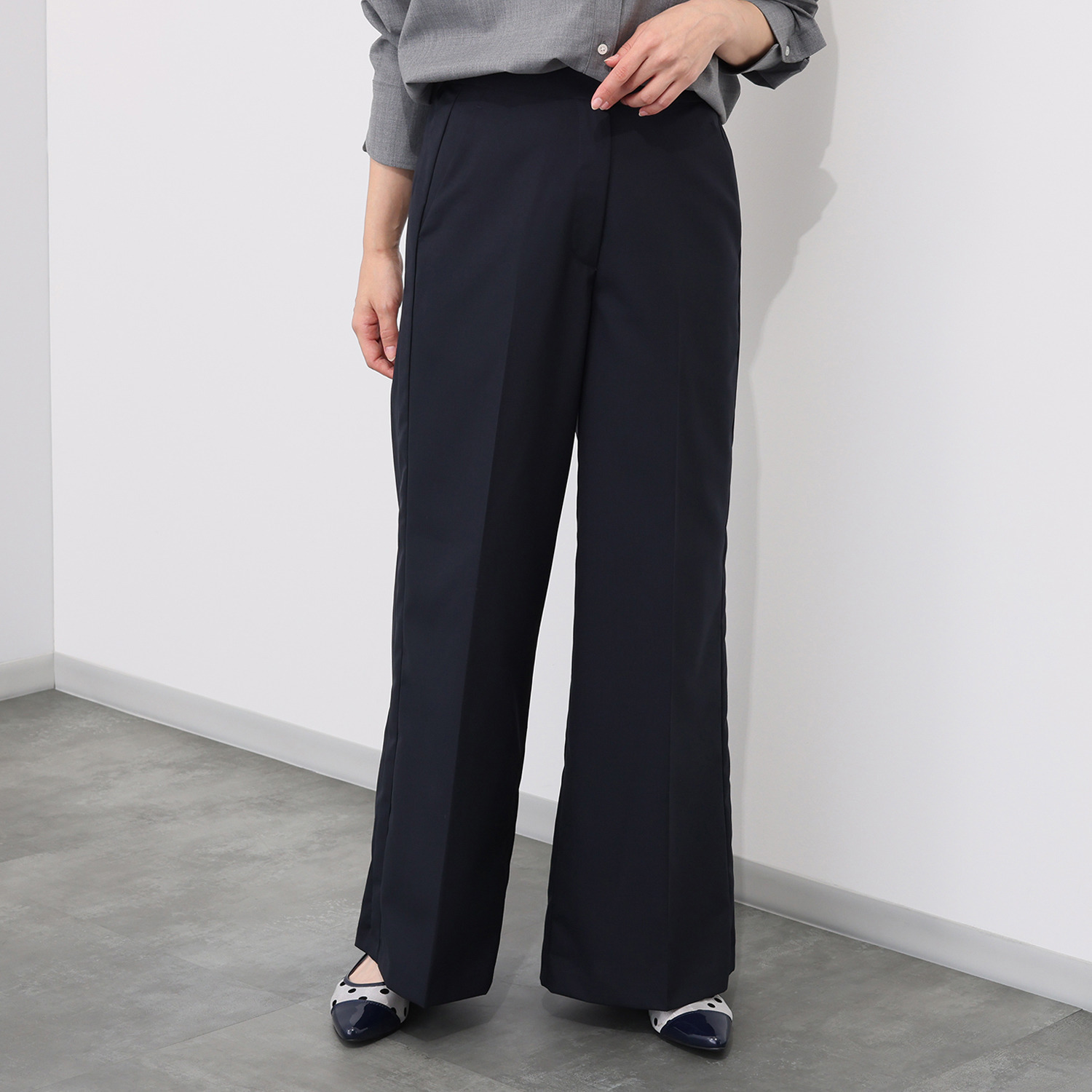 メリオン オーストラリア産 メリノウール混 シルキーソフトタッチ ワイドシルエット センタープレスパンツ