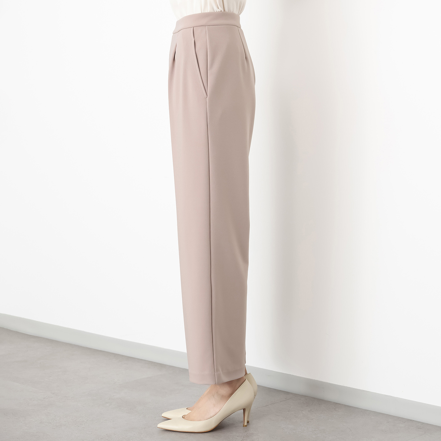 上質ごこち ボナンザ（Ｒ） センタープレス スタイリッシュ ワイドパンツ