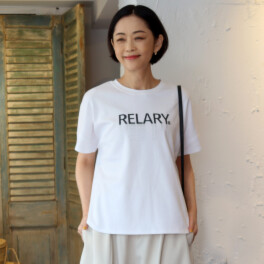 リラリー プリント ラインストーン Ｔシャツ