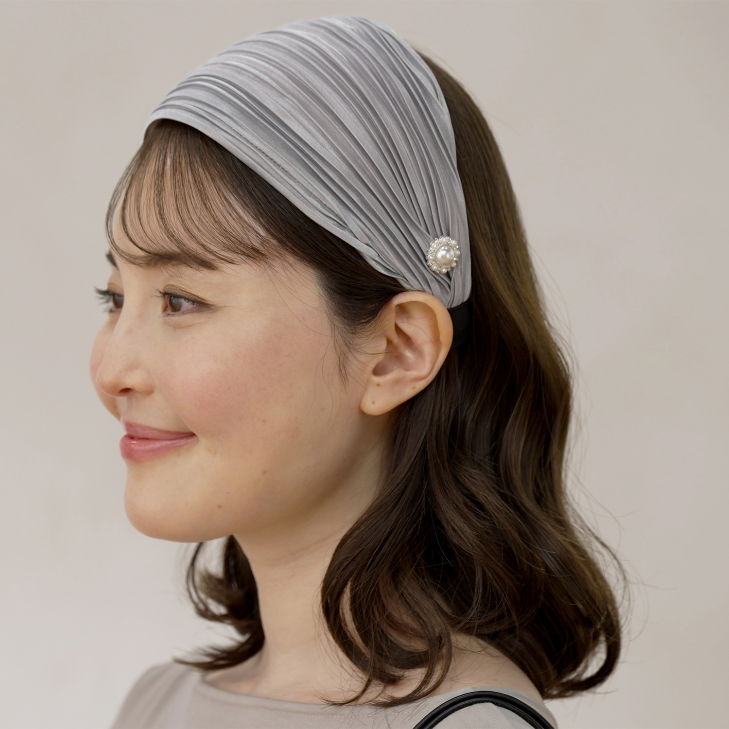 メイドバイスターズ 幅チェンジできて 髪・頭皮のお悩み 瞬間おしゃれカバー！ アレンジ多彩の ワイドカバーカチューシャ