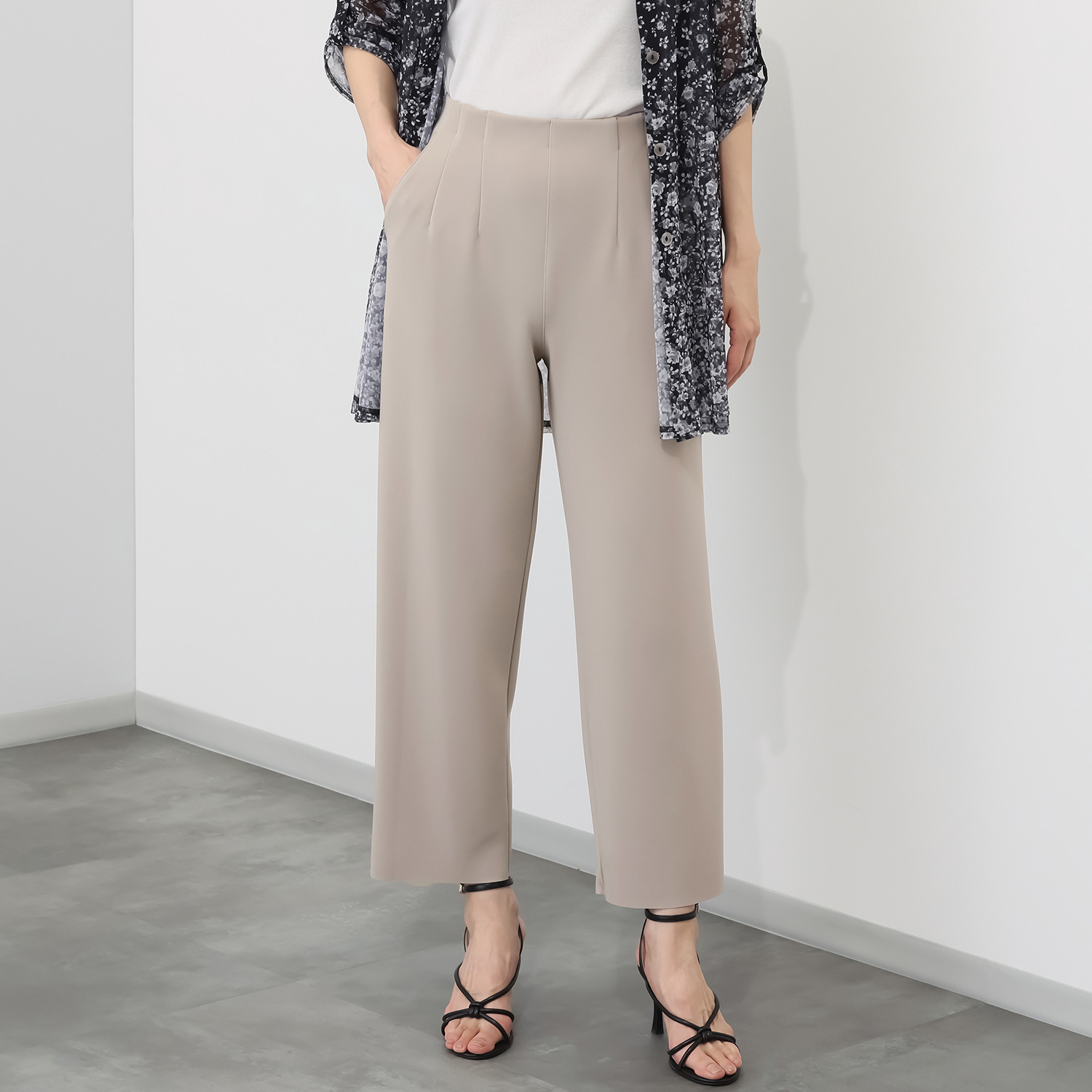 ダジュール セミワイドパンツ