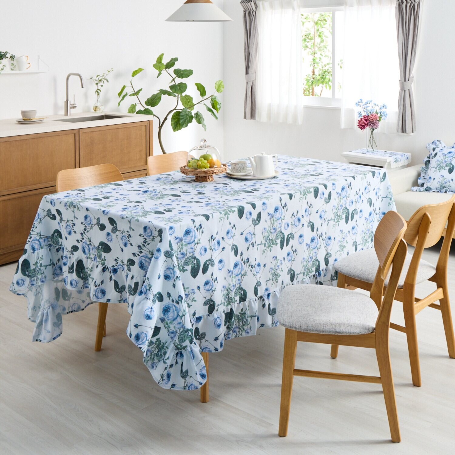 ラ　ルイス ルドゥーテ ブルーローズ マルチカバー ＜１９５×２４０ｃｍ＞