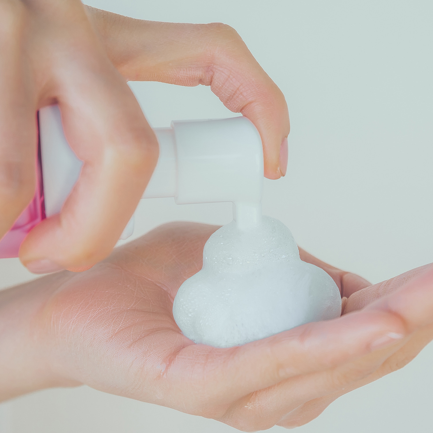 セブン　フロー 美容成分９９％配合！ マシュマロ泡で洗い上げる マシュマロ クレンジングウォッシュ ３本セット