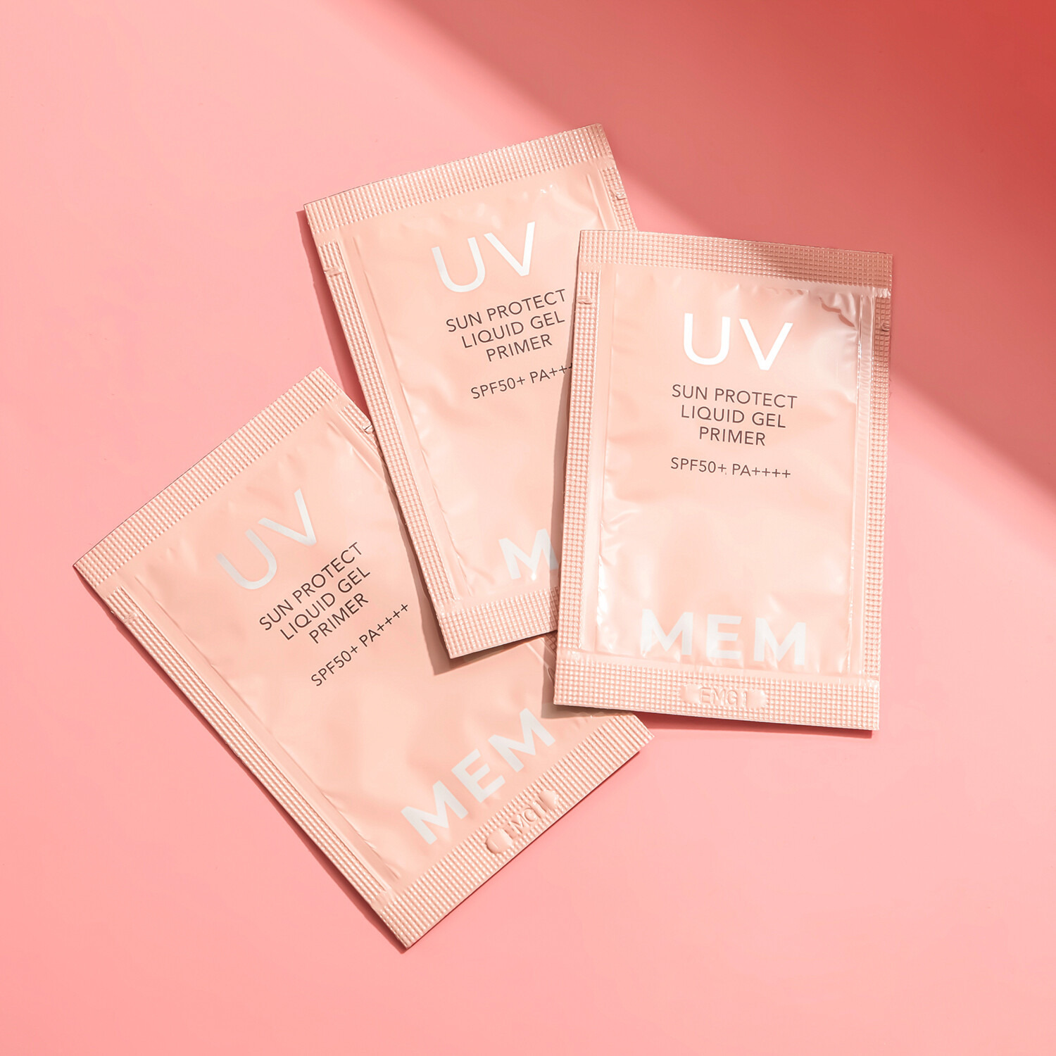 ＭＥＭ 毎日使いたくなる心地よさ メイク効果でくすみカバー 透明感ツヤ肌を演出！ サン　プロテクト リクイッド　ジェル プライマー ２本増量セット