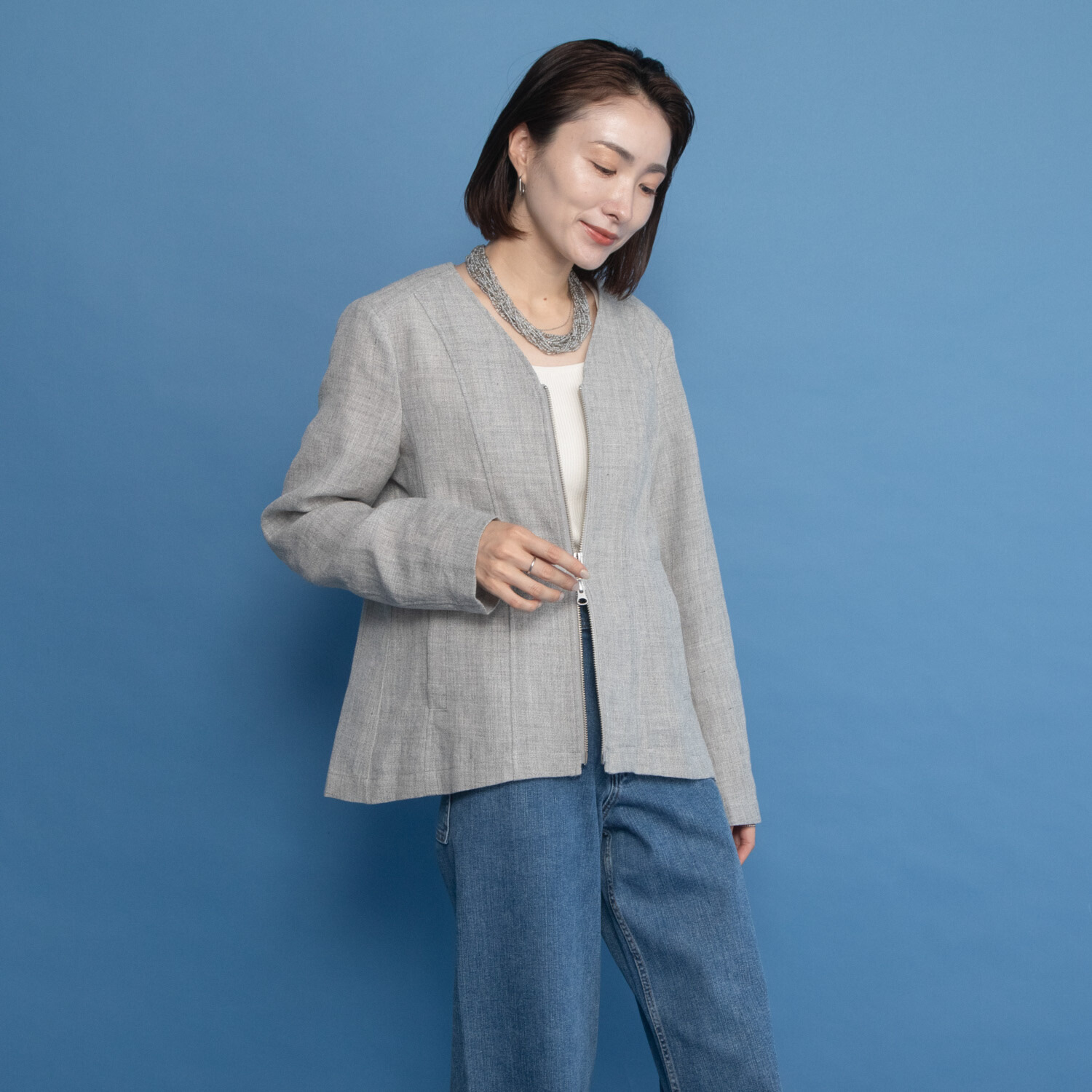 レア　ジェム 天然素材のマリアージュ フレンチリネンとウールで 大人の上質カジュアルを シャープにまとうブルゾン