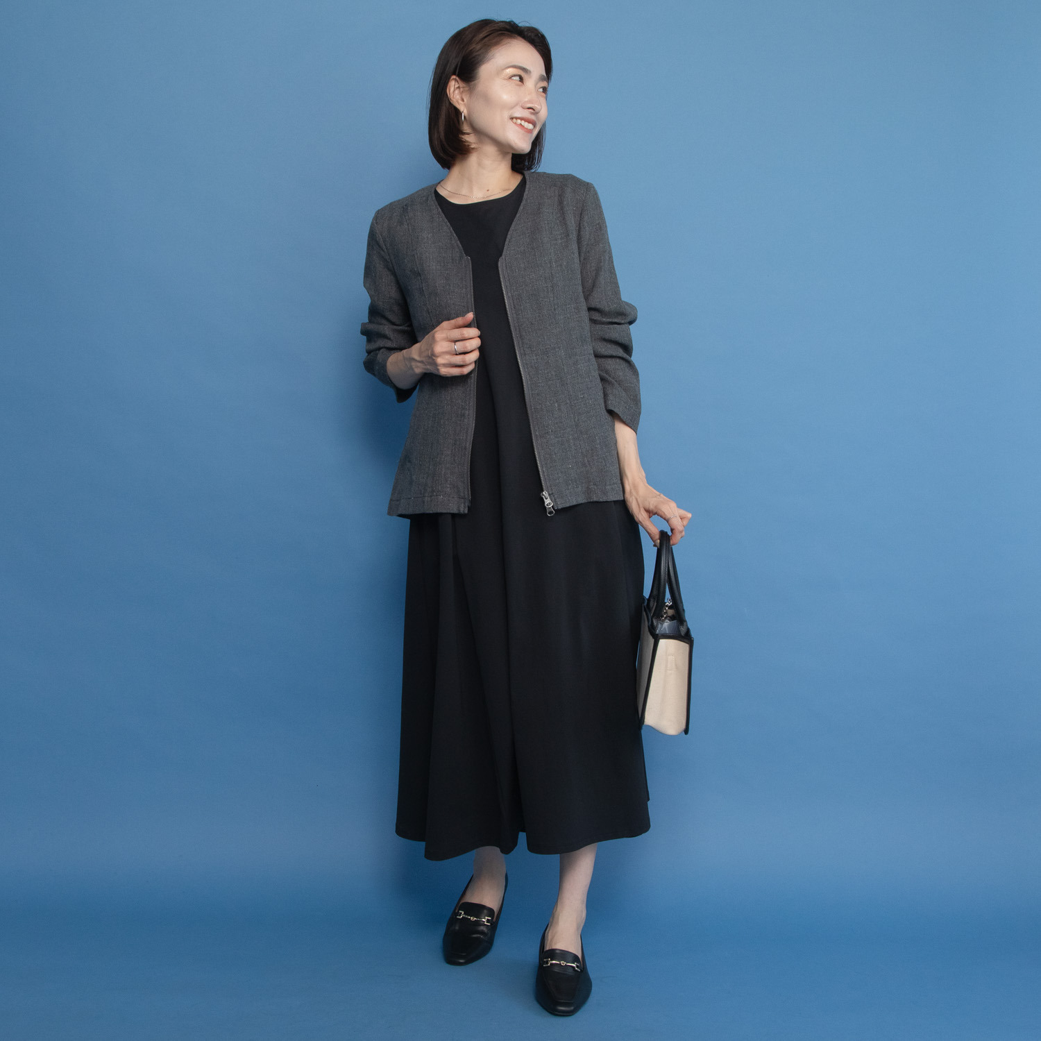 レア　ジェム 天然素材のマリアージュ フレンチリネンとウールで 大人の上質カジュアルを シャープにまとうブルゾン