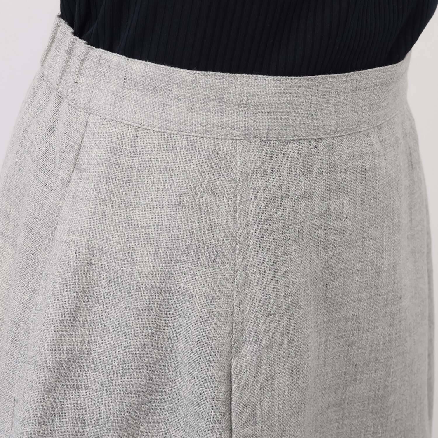 レア　ジェム 天然素材のマリアージュ フレンチリネンとウールで マニッシュに装う タックフレアースカート