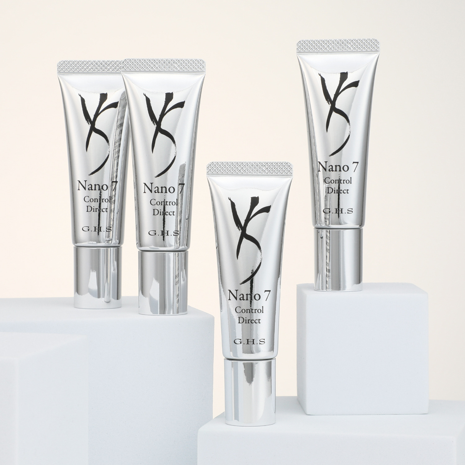 ジーエイチエス 独自技術を用いて開発 ハリ潤いのある頭皮へ ナノ　７　コントロール ダイレクト ４本大容量セット