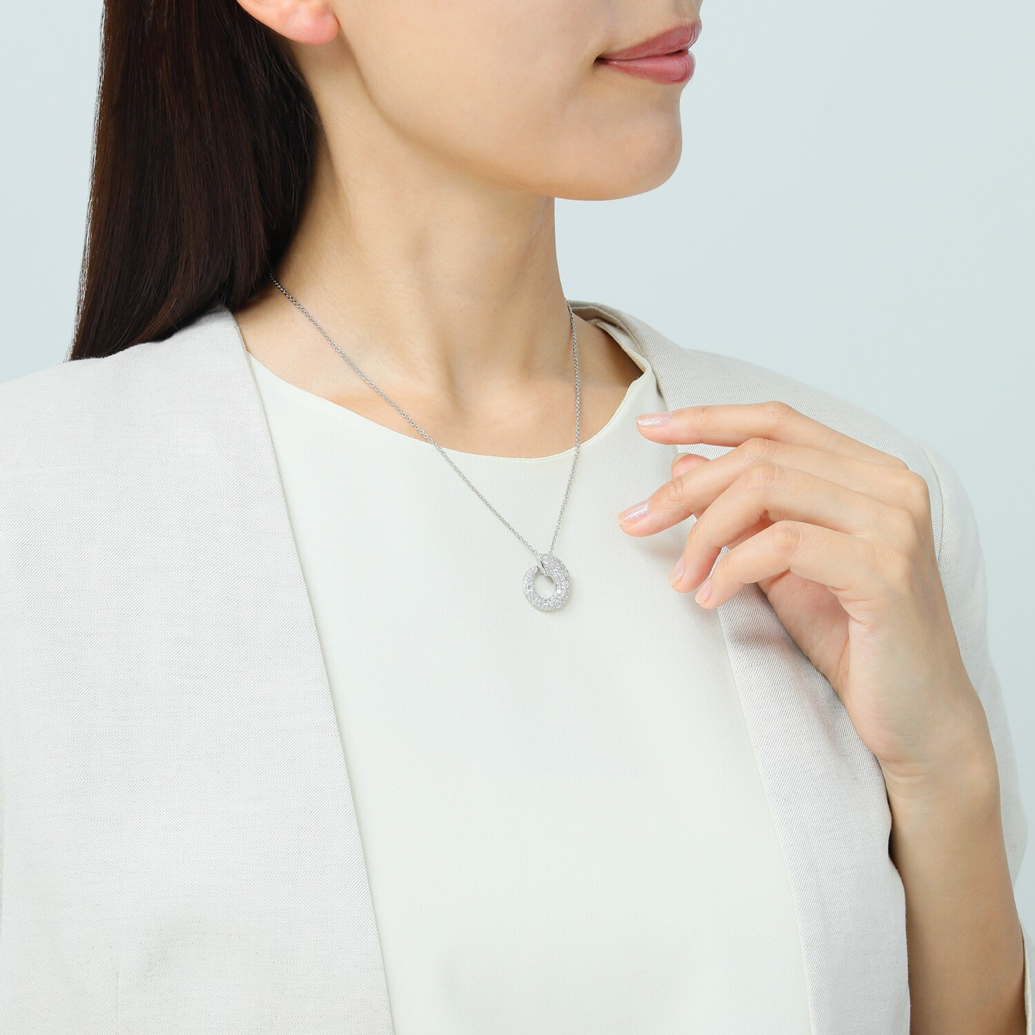 ダイアモア シルバー　ＣＺ スパイラル ネックレス