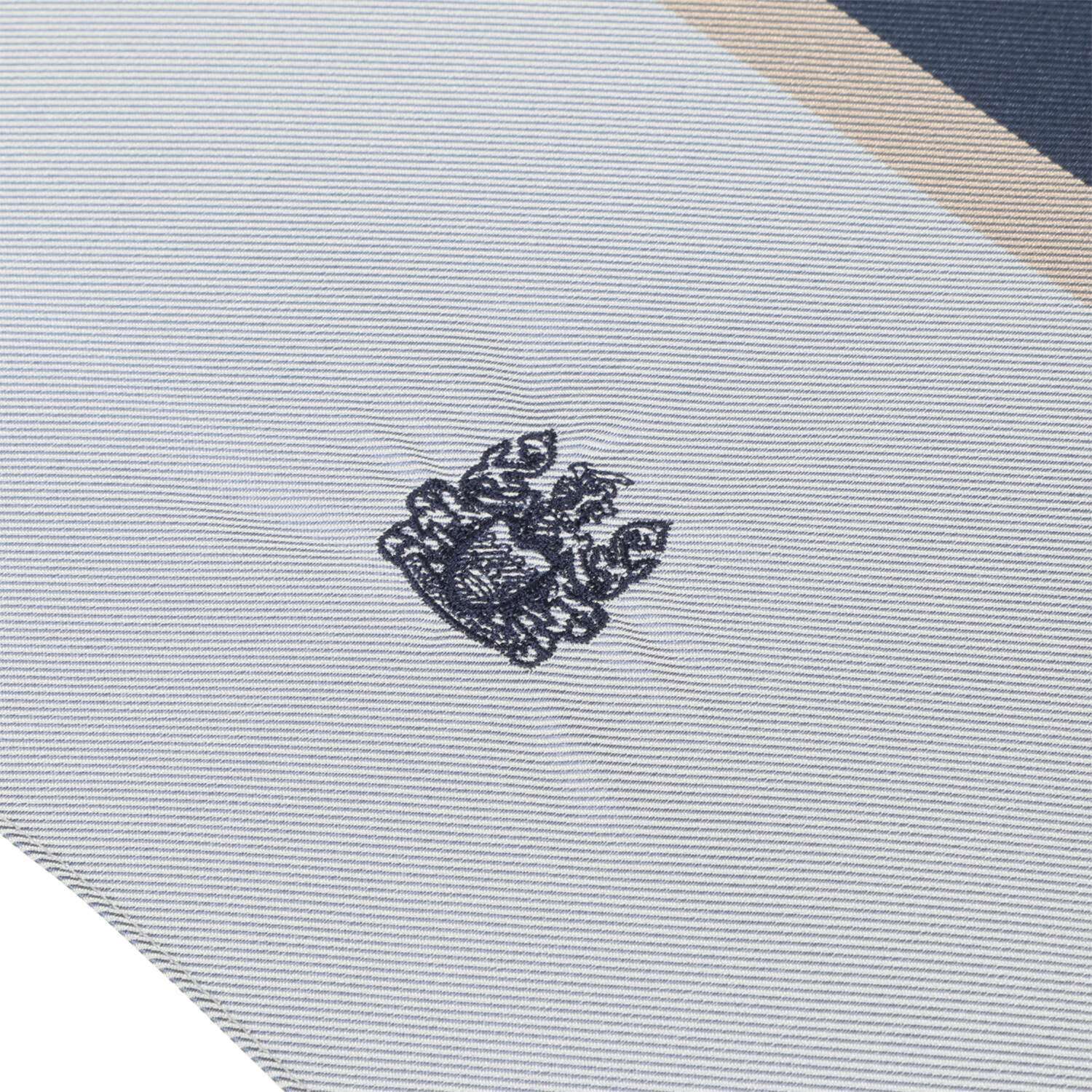 アクアスキュータム ロゴ刺しゅう 長傘