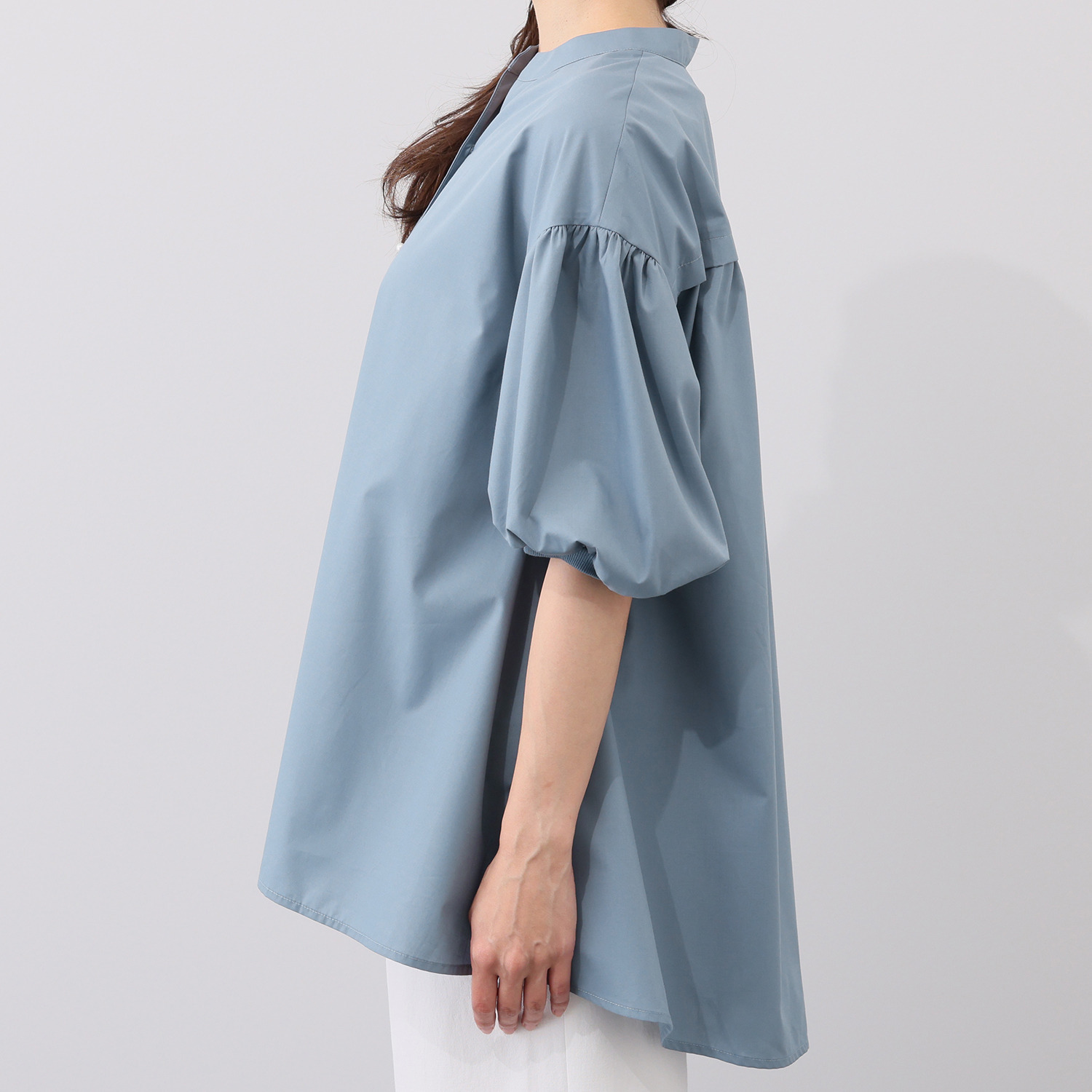 リサリサ パール調ボタンアクセント 袖コンシャス チュニックブラウス