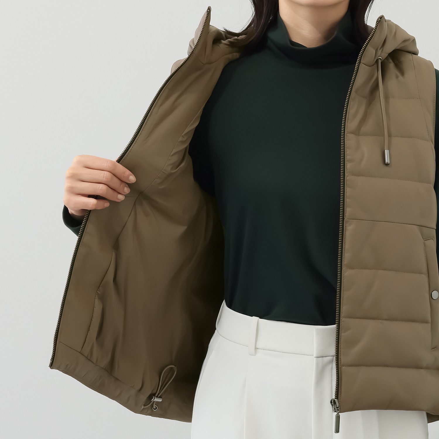 元町ゼラール ソフトラムレザー ラウンドヘムアクセント フーディーダウンベスト