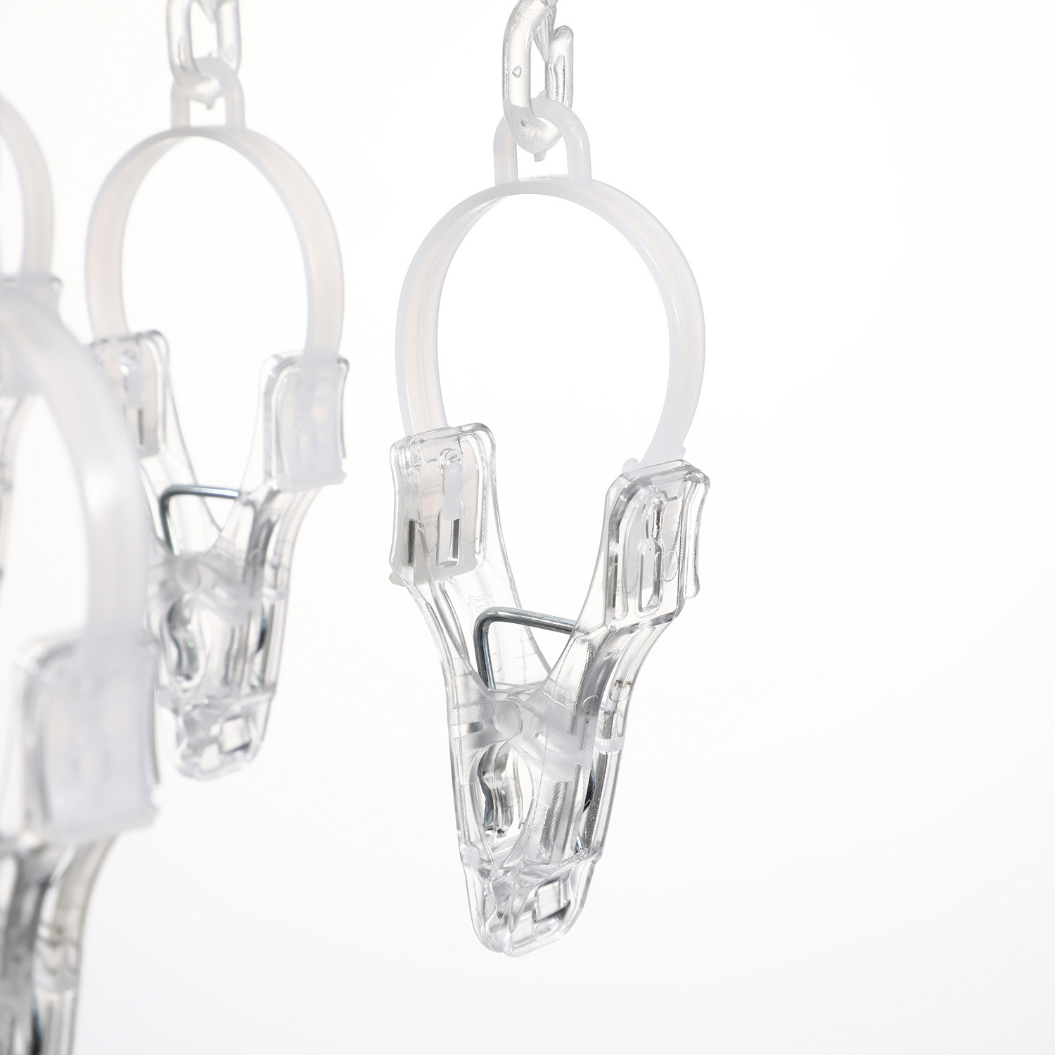 洗濯物に合わせて 伸び縮み可能 伸縮式ハンガー 引っ張るだけで 簡単取りこみ ＜２９Ｐ＞