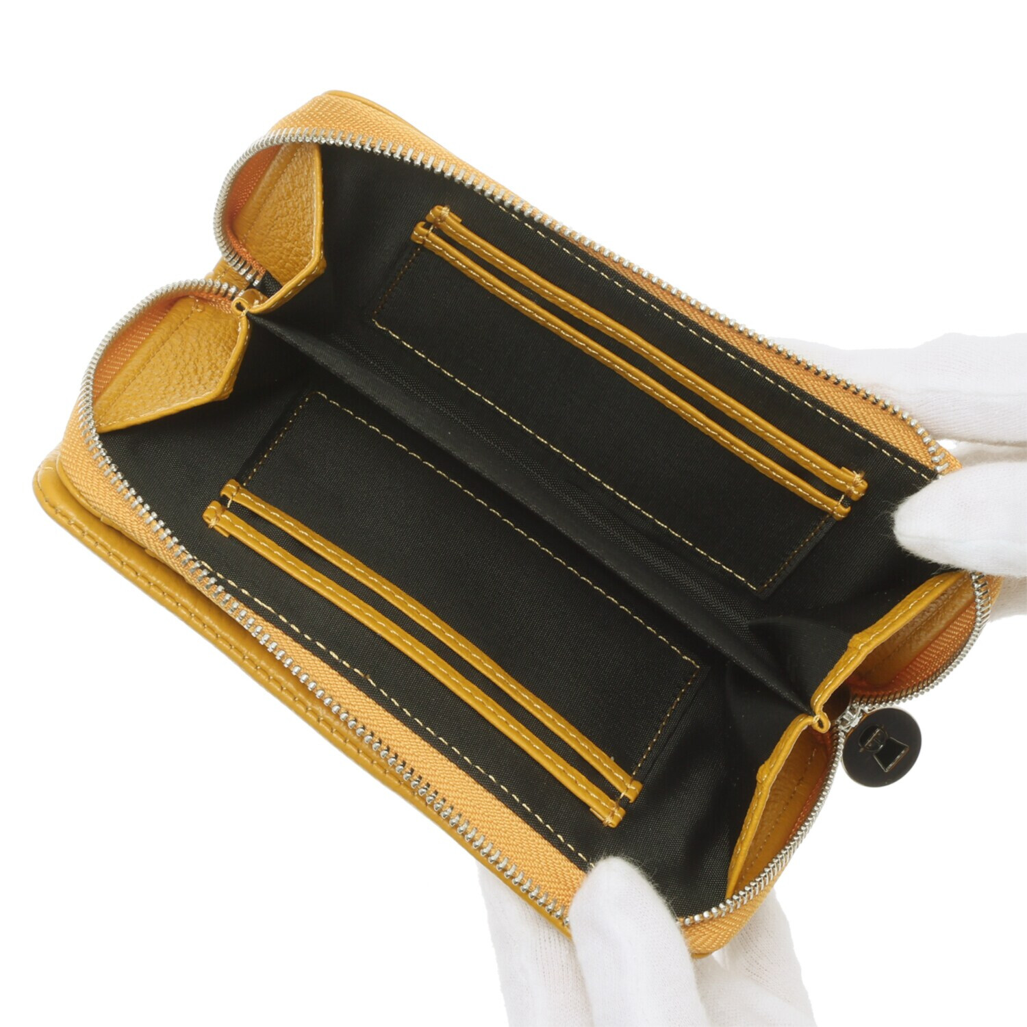 ピッコーネ アッチェッソーリ カード２０枚入る！ やわらか牛革ウォレット