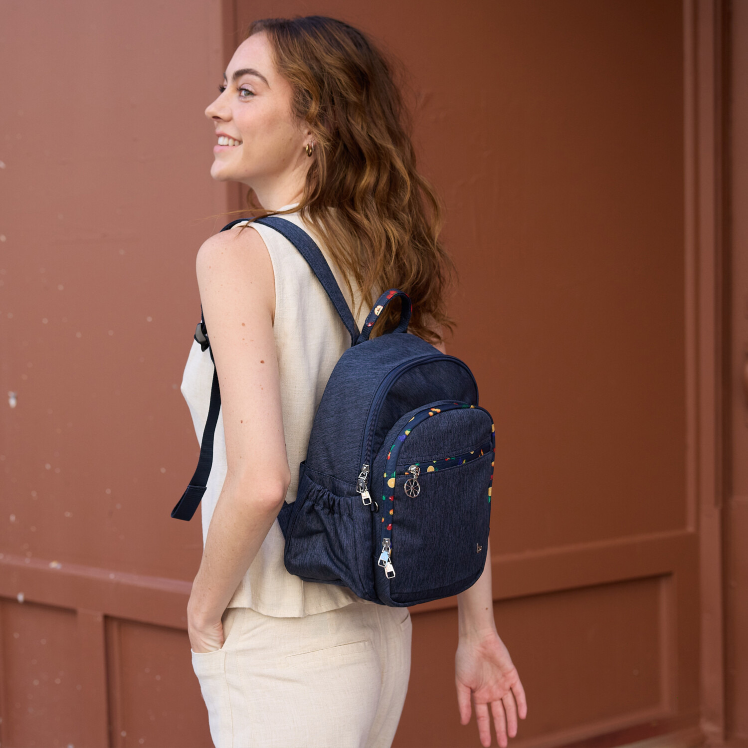 ビサイユ ショップチャンネル デビュー１０周年記念 トロピカルフルーツ はっ水２ウェイリュック ＜イチゴチャーム付＞