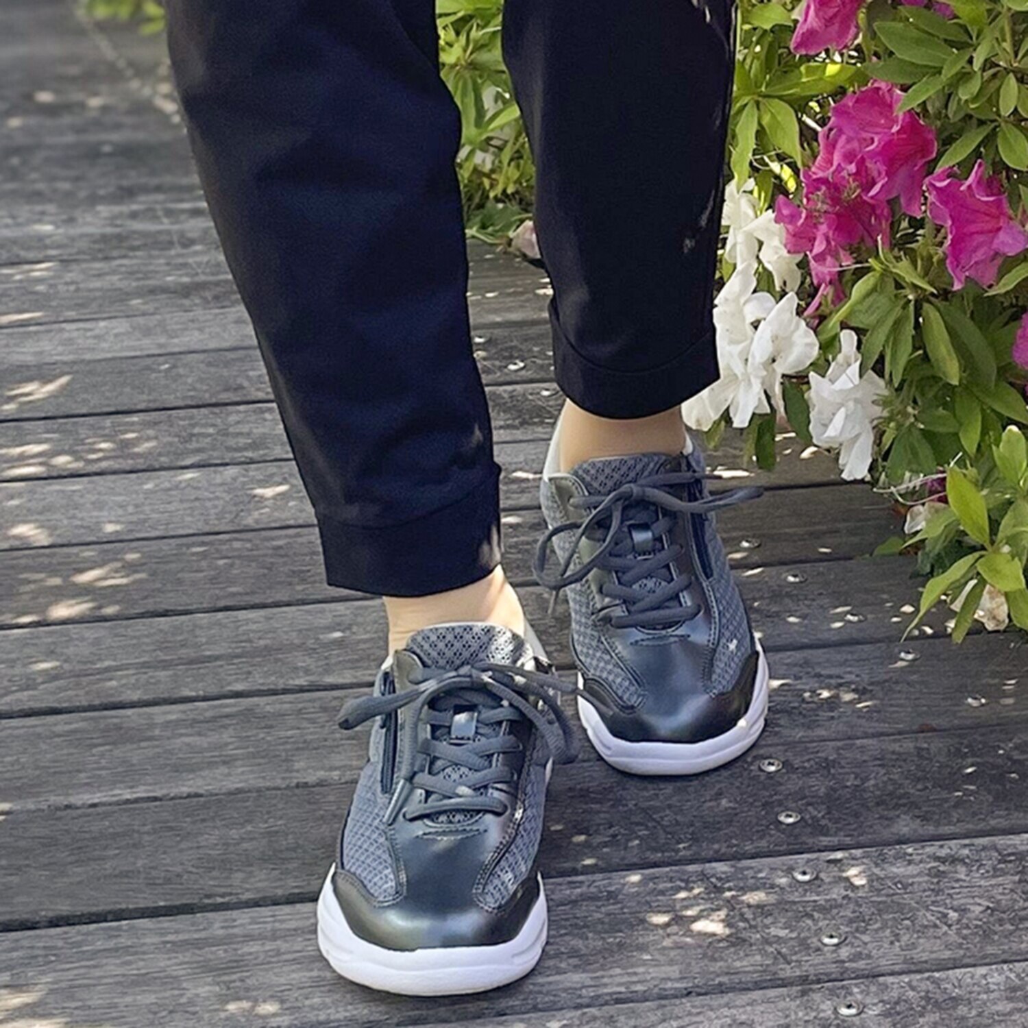 リラクサー メッシュ サイドファスナー付 スニーカー＜レディース＞