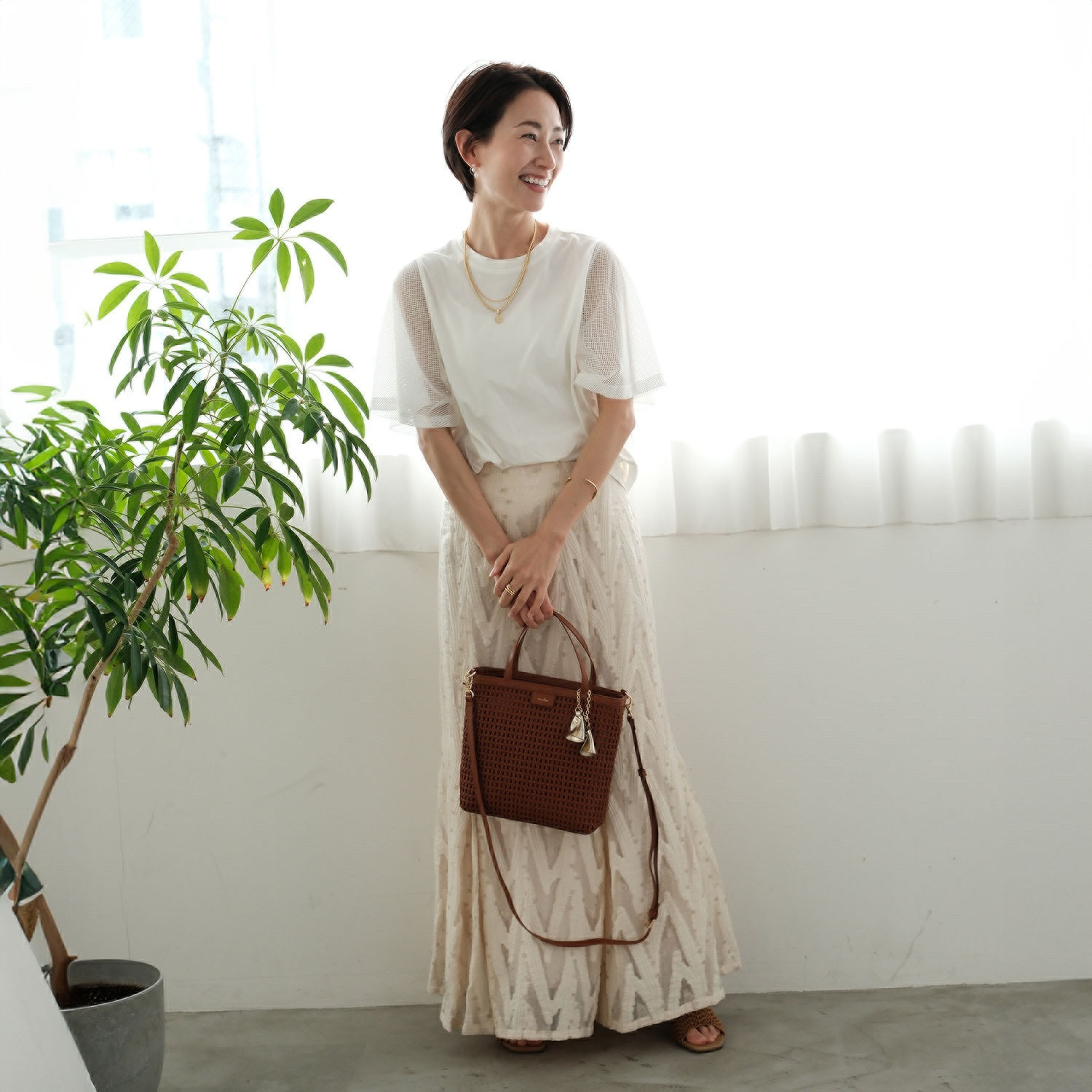 ビジューバイエアリスト ツインベルチャーム付 セミシアーメッシュ ２ウェイトートバッグ