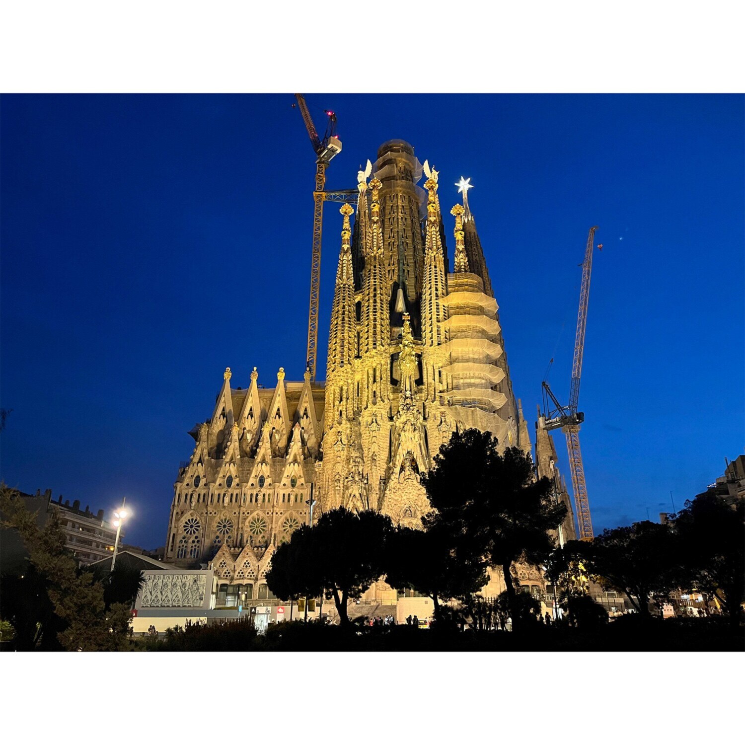 大人時間を愉しむ ５つ星ホテルにご宿泊！ こだわりのスペイン紀行 ８日間 “羽田空港発着 　２名１室”