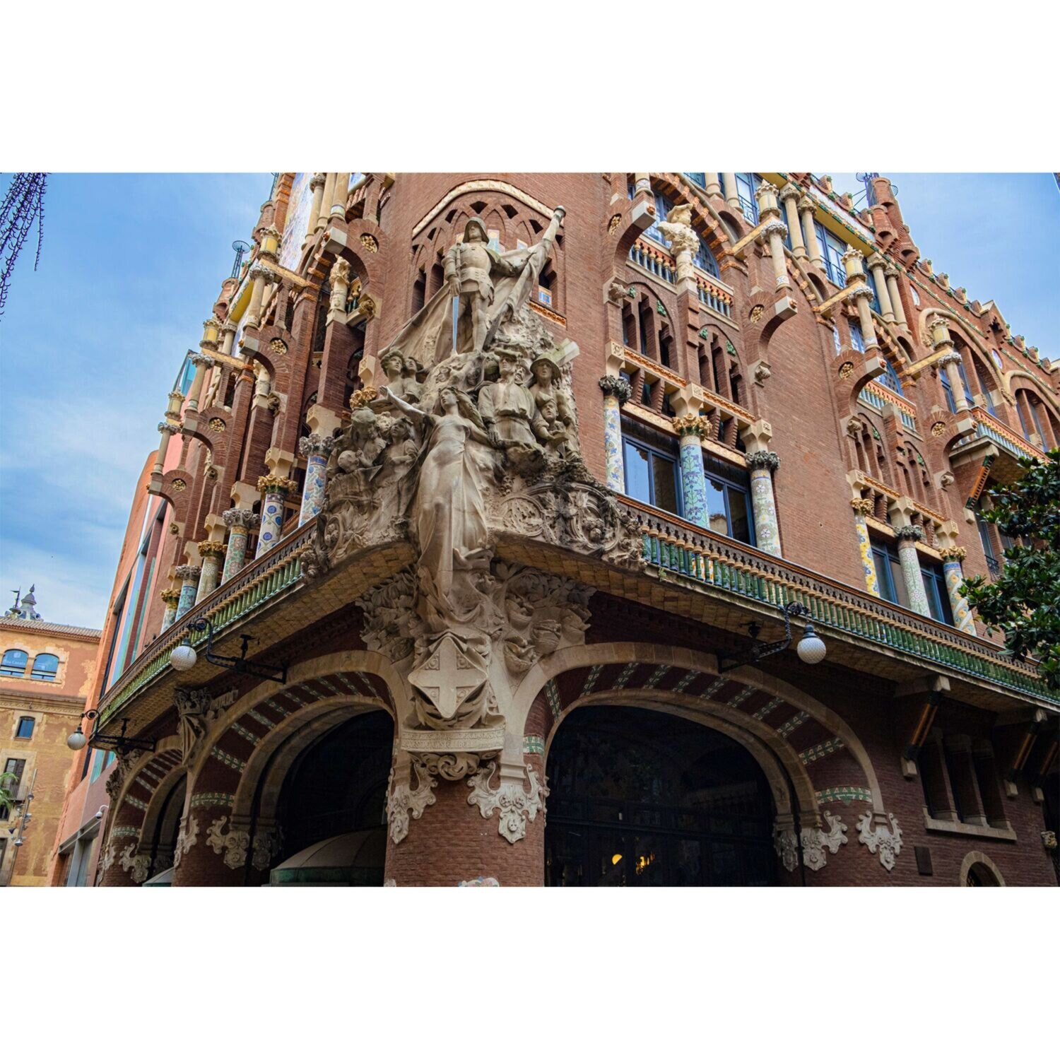 大人時間を愉しむ ５つ星ホテルにご宿泊！ こだわりのスペイン紀行 ８日間 “羽田空港発着 　２名１室”