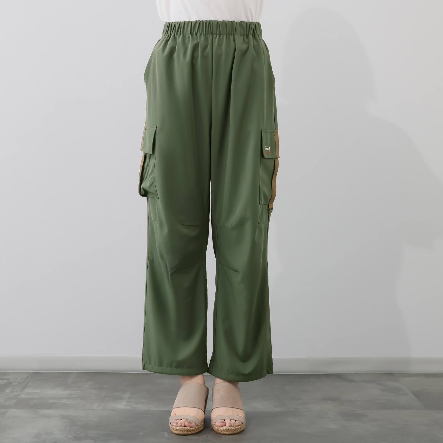 イクシーズ 接触冷感 サイドアクセント パラシュート カーゴパンツ