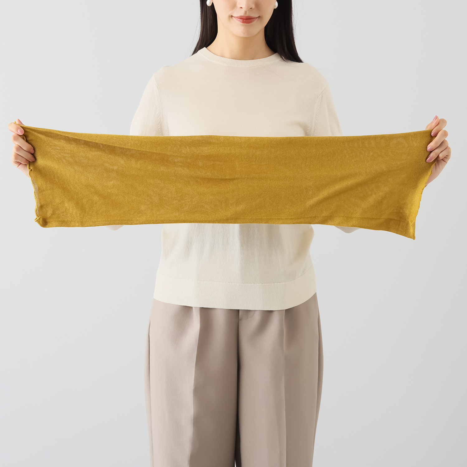 ハセガワ カシミヤより細い スパンシルク１００％ 無縫製ネックウォーマー ２枚セット