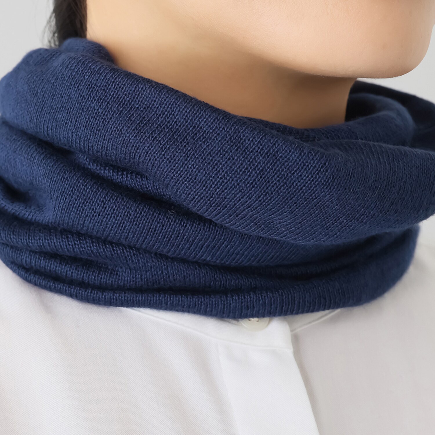 ハセガワ カシミヤより細い スパンシルク１００％ 無縫製ネックウォーマー ２枚セット