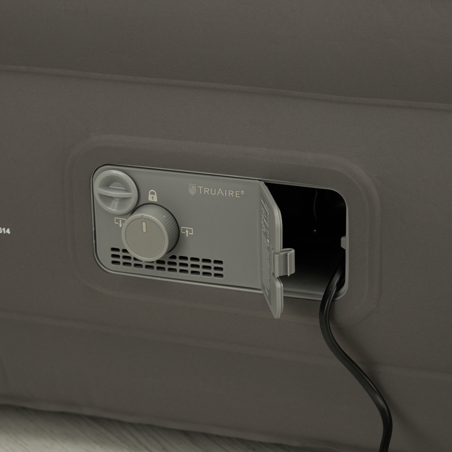 電動ポンプ内蔵 エアーベッド ”ＩＮＴＥＸ ＴＲＵＡＩＲＥ” ＜ダブル＞