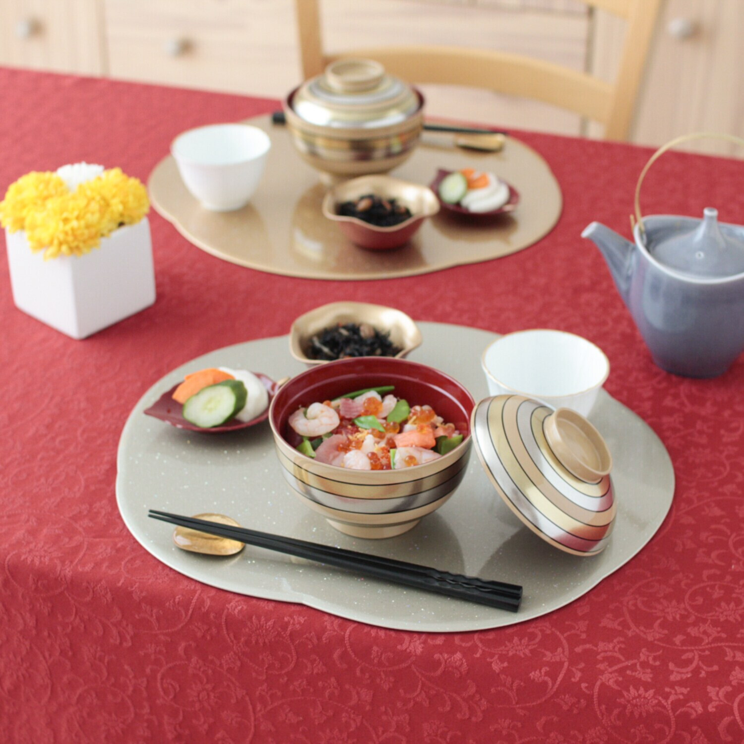 山中塗り 宝独楽 蓋付き椀